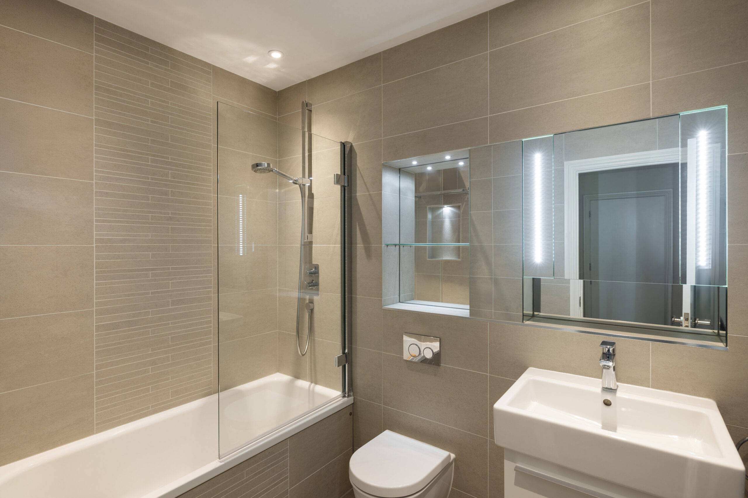 Domus-Nova-Earls-Court-Apartment-For-Rent-Nevern-Square-9_Lo