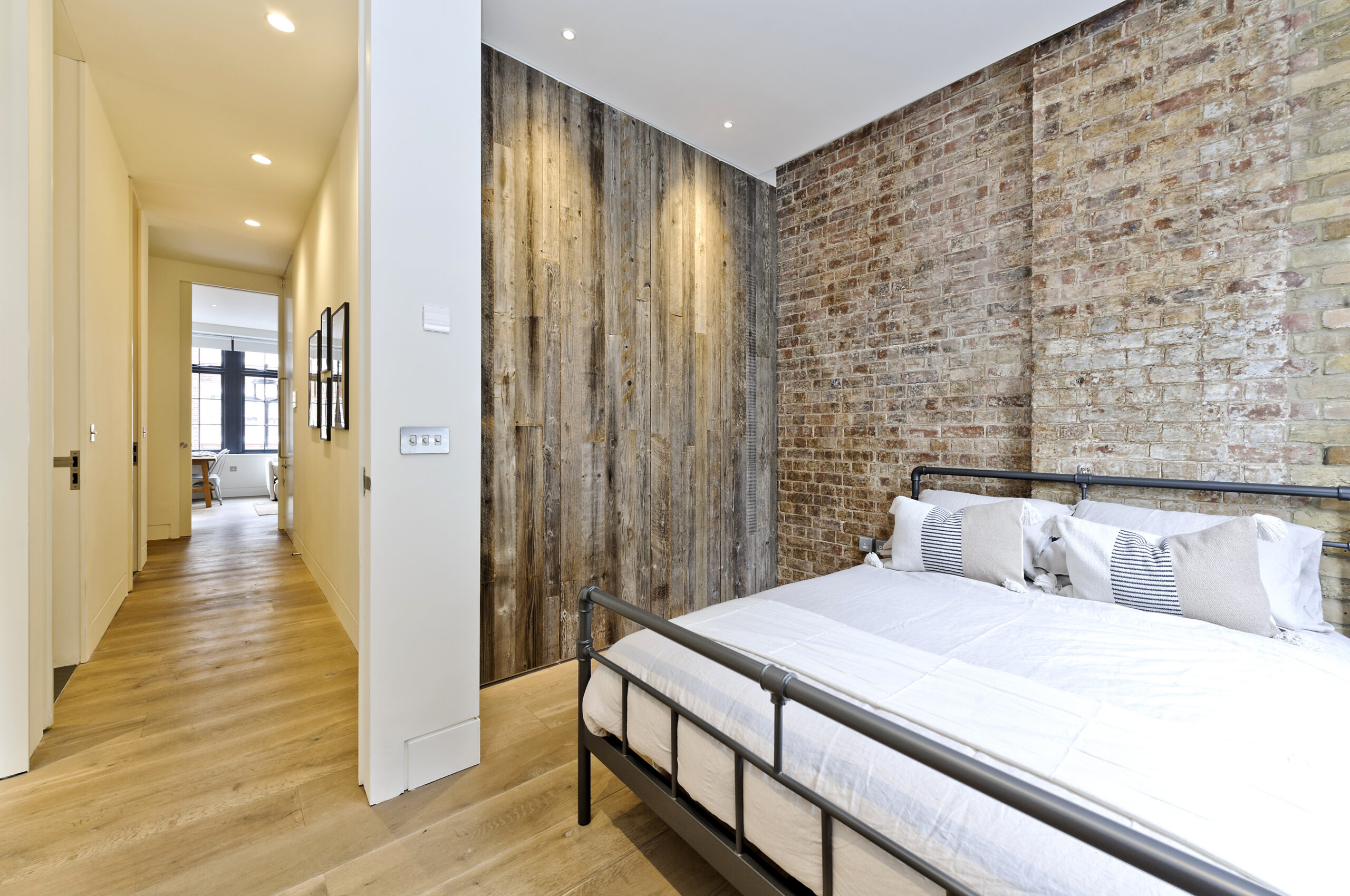 Domus-Nova-Flat-For-Rent-Great-Titchfield-Street (19)