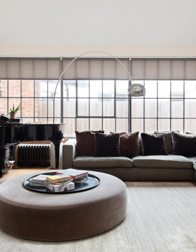 For Rent: Harrow Road W6 Crittall framed windows in reception room