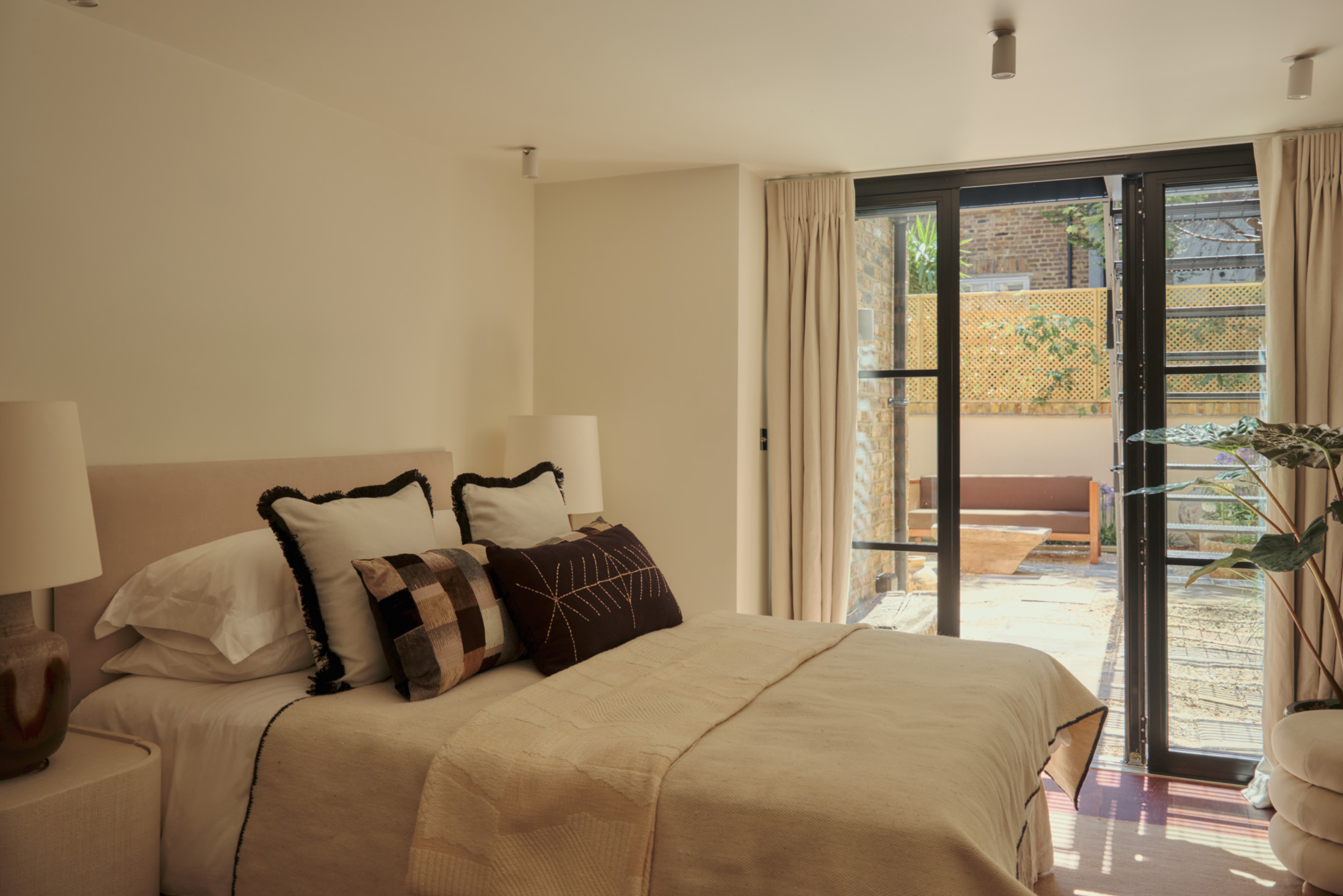 Domus-Nova-For-Sale-St-Michaels-Gardens (18)