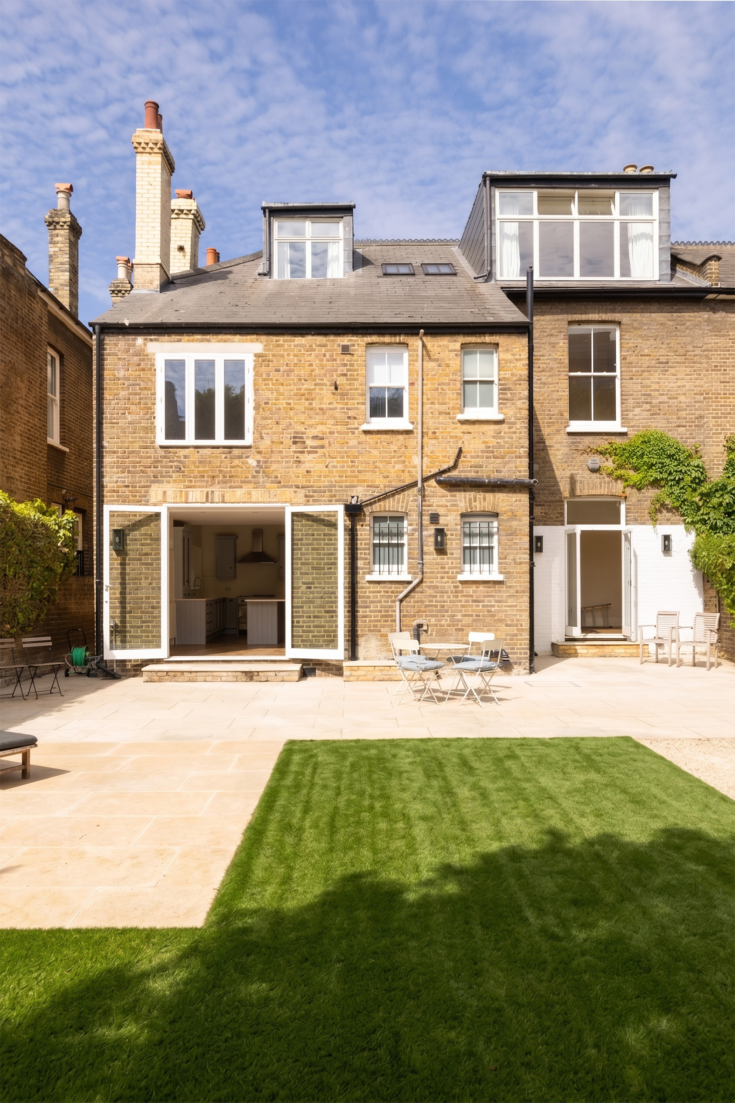 Domus-Nova-Hammersmith-House-For-Rent-Rivercourt-Walk.9