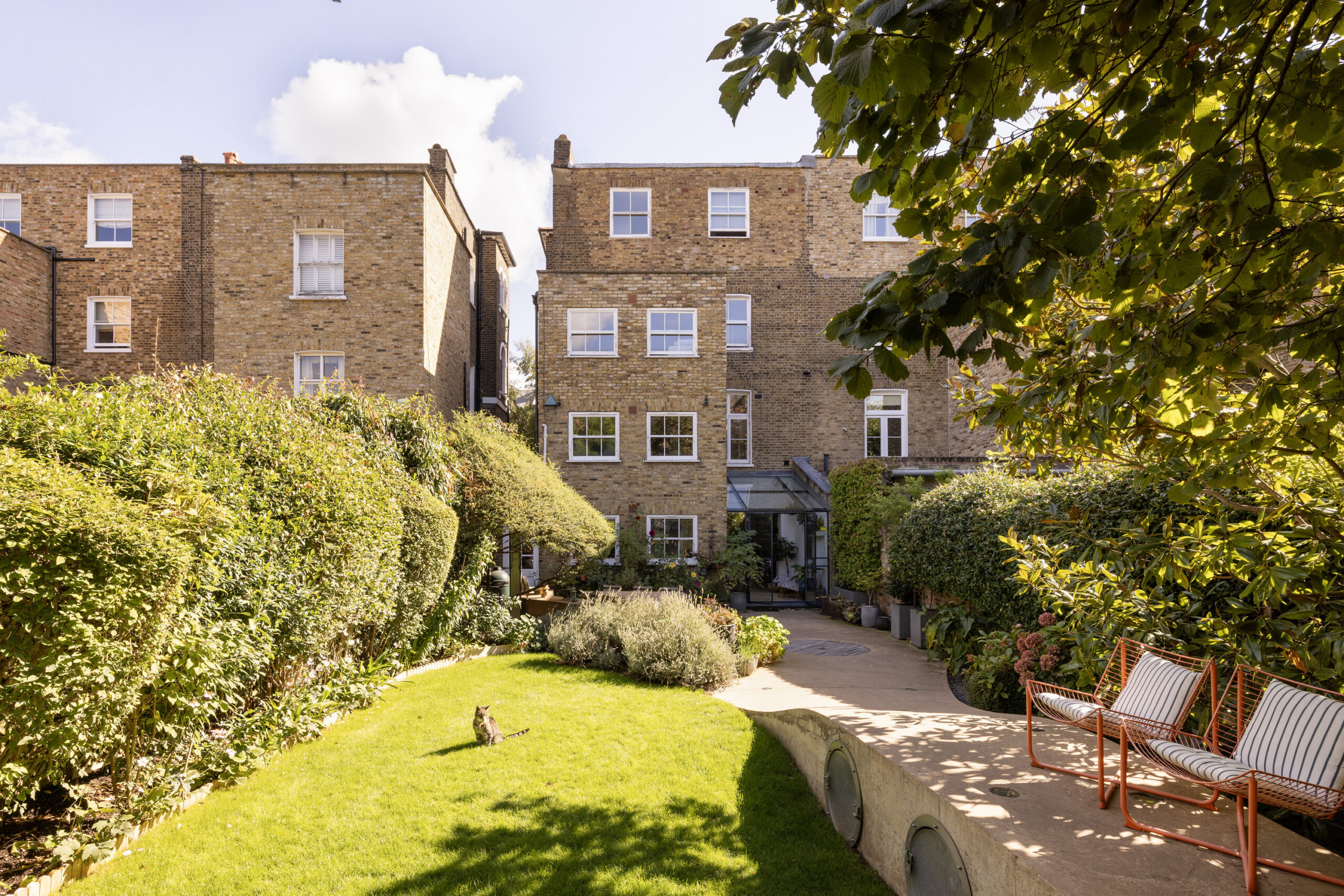 Domus-Nova-Hammersmith-House-For-Sale-Hammersmith-Grove-9_Lo