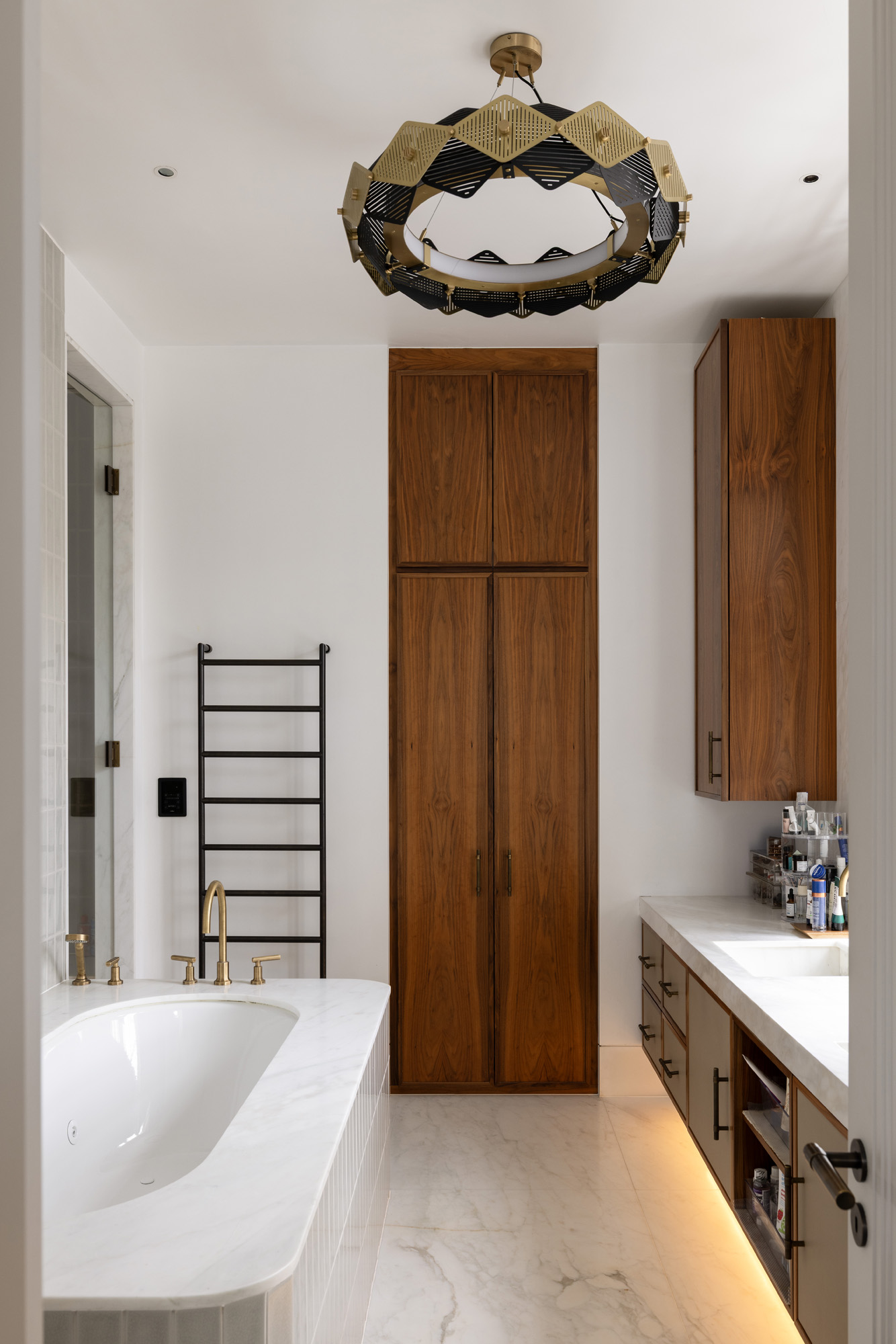 Domus-Nova-Holland-Park-House-For-Rent-Lansdowne-Road-10_Lo