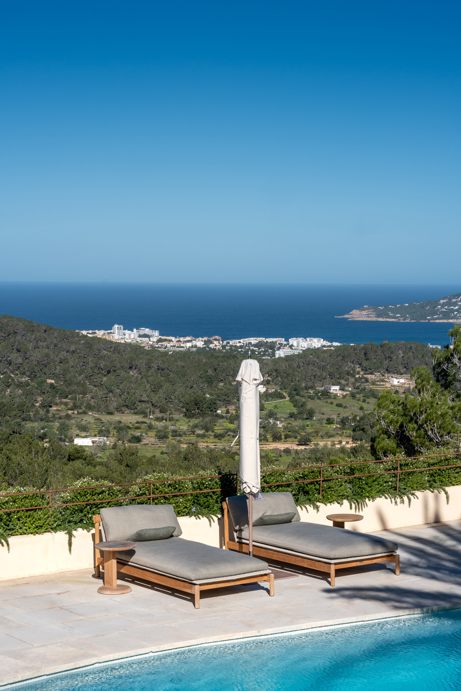 Domus-Nova-Ibiza-Luxury-Holiday-Rental-Villa-Southwest-LR (39)