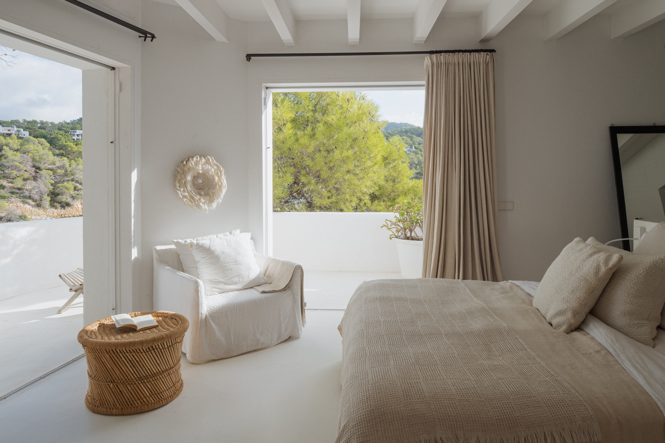 Domus-Nova-Ibiza-Luxury-House-For-Sale-Villa-S’Escala-LR (31)
