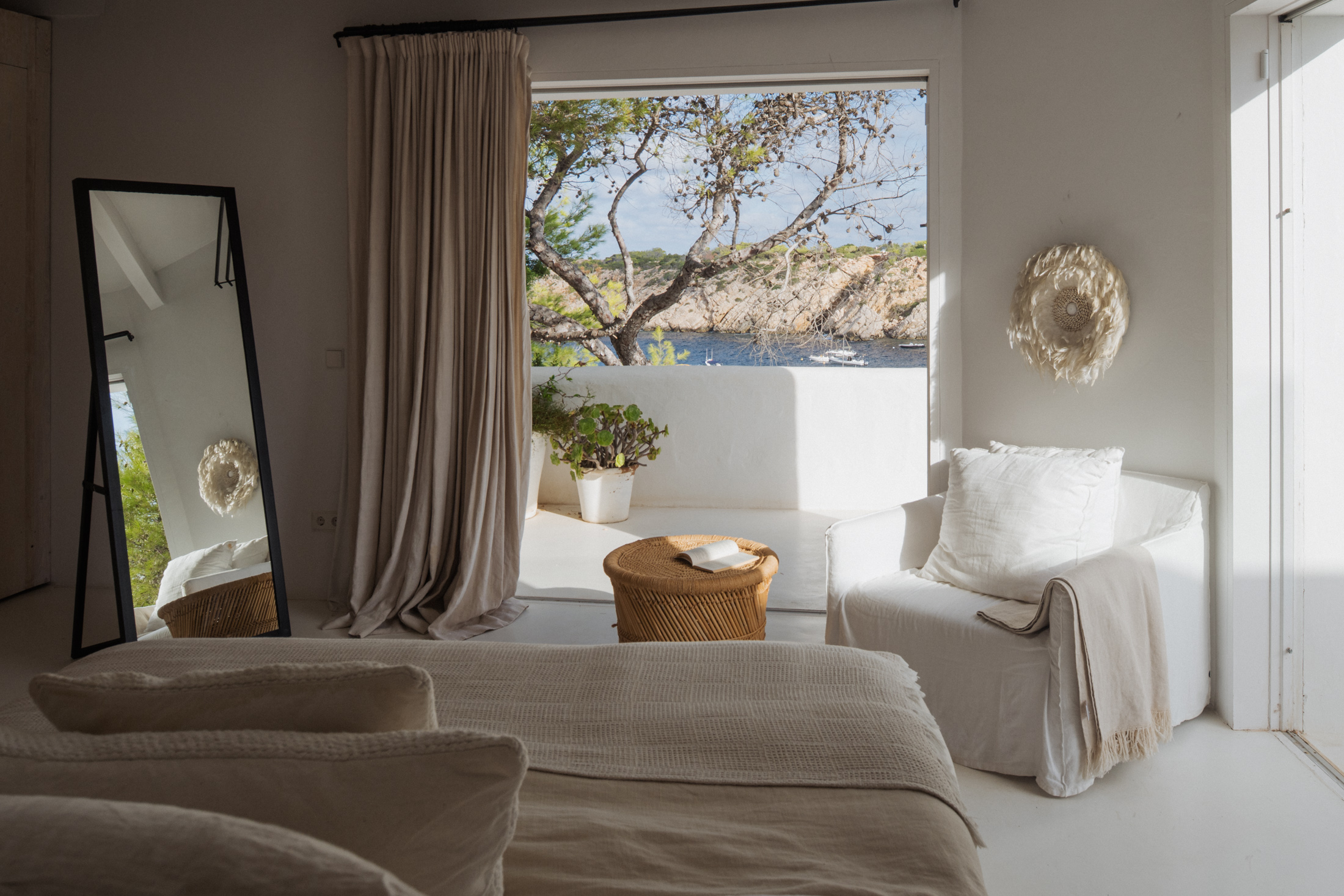 Domus-Nova-Ibiza-Luxury-House-For-Sale-Villa-S’Escala-LR (32)