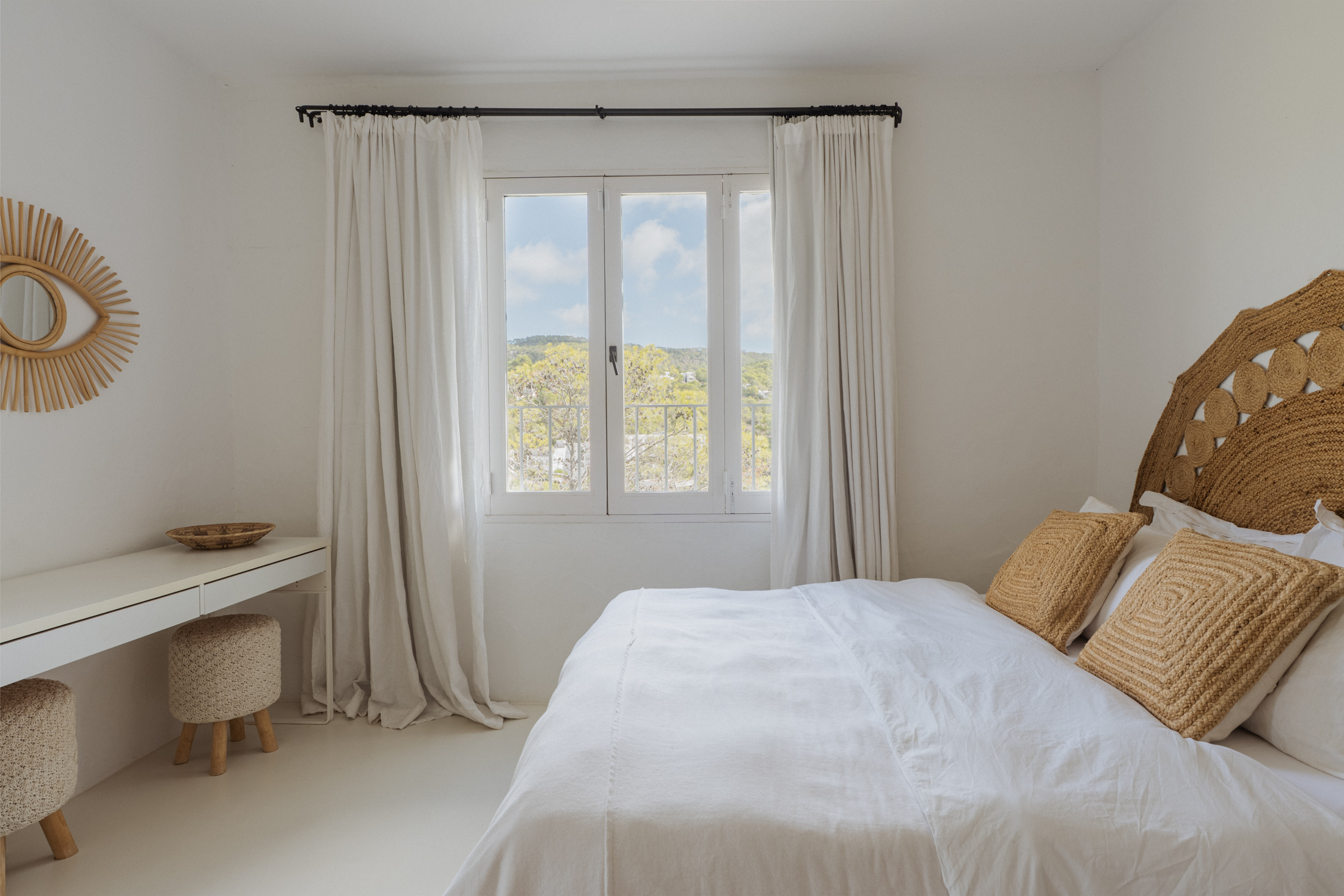 Domus-Nova-Ibiza-Luxury-House-For-Sale-Villa-S’Escala-LR (40)