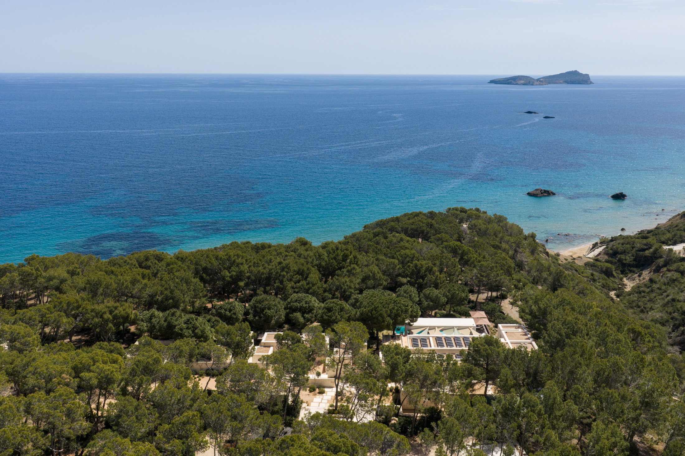 Domus-Nova-Ibiza-Luxury-Rental-Villa-Northeast-Ibiza (3)