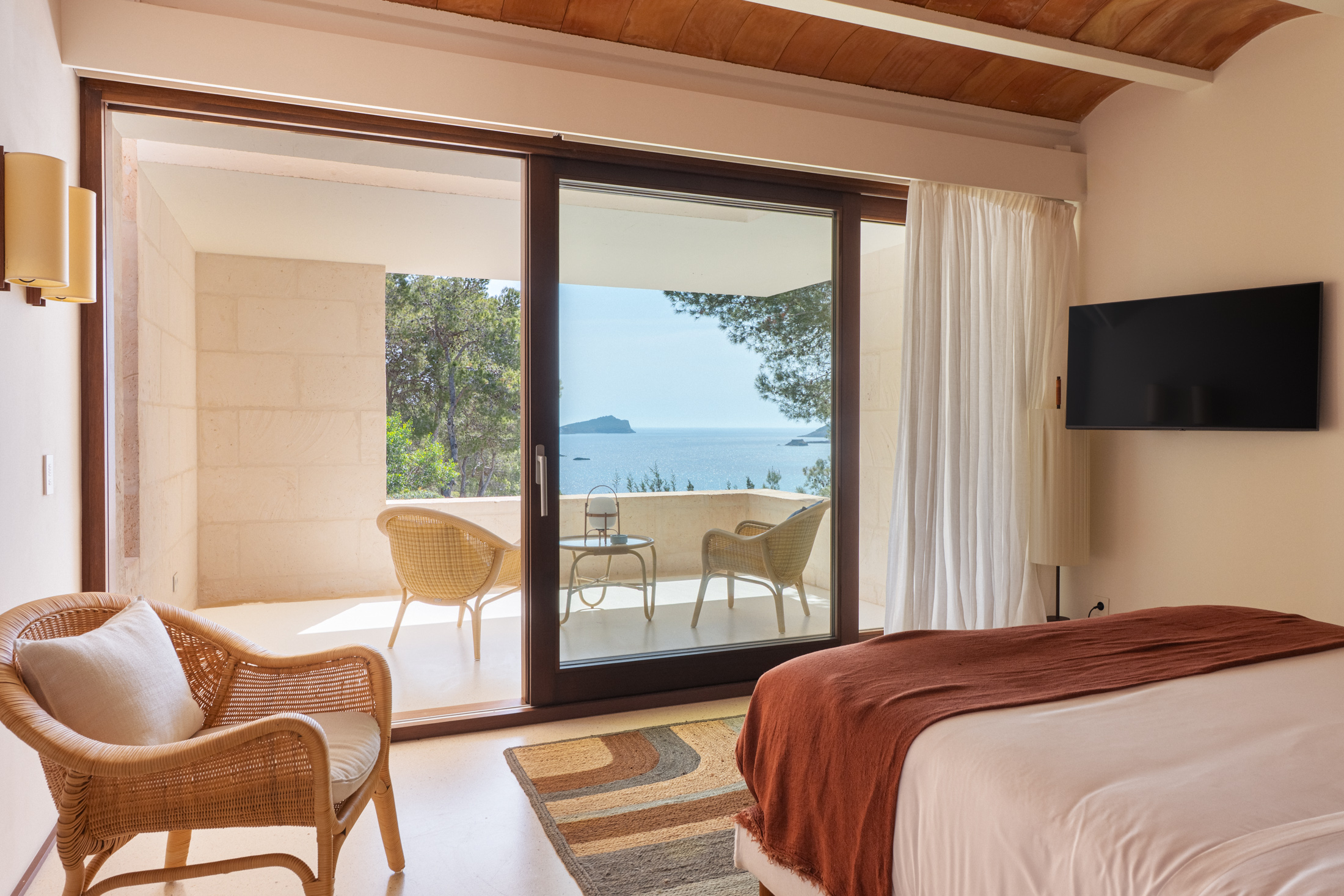 Domus-Nova-Ibiza-Luxury-Rental-Villa-Northeast-Ibiza (48)