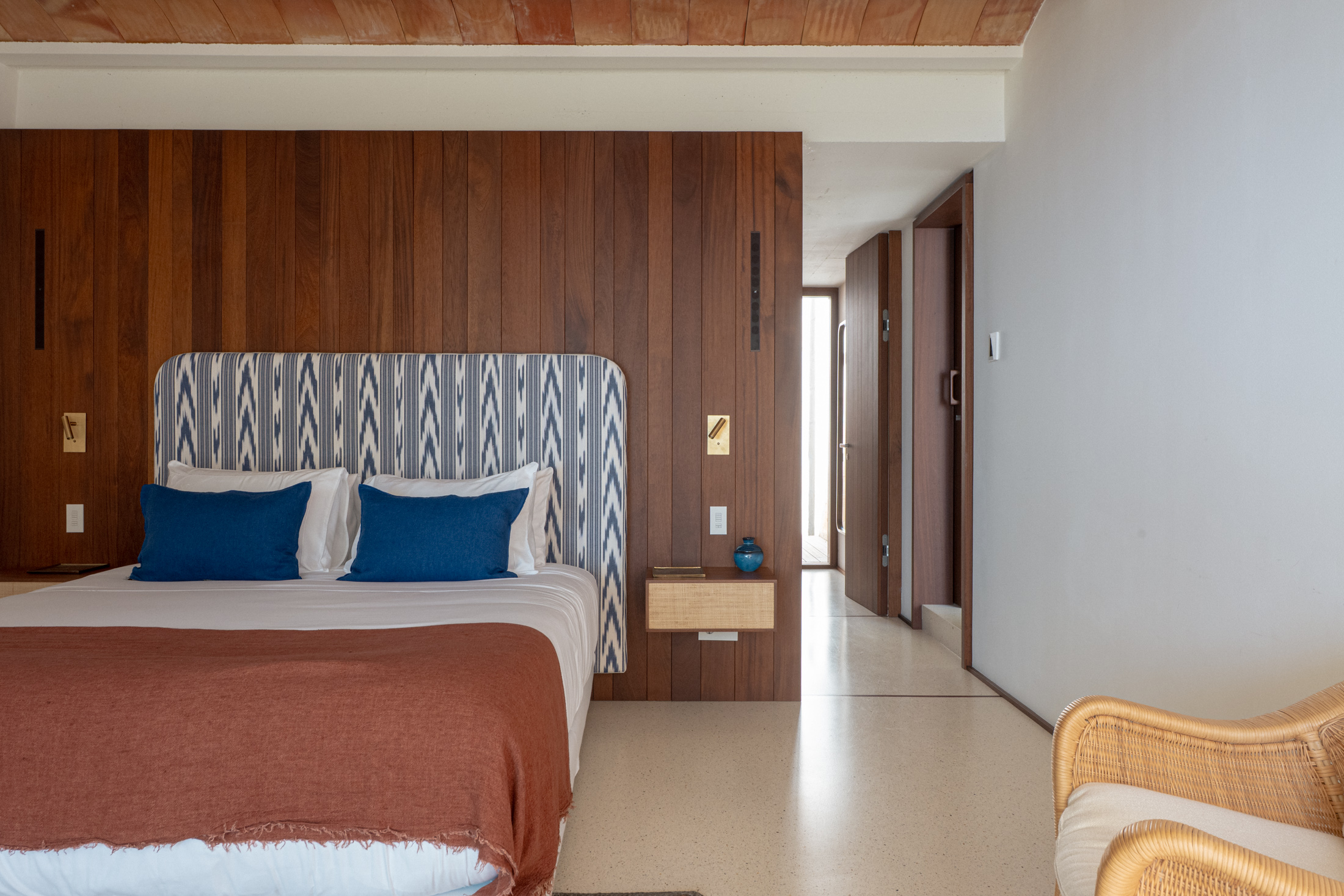 Domus-Nova-Ibiza-Luxury-Rental-Villa-Northeast-Ibiza (51)