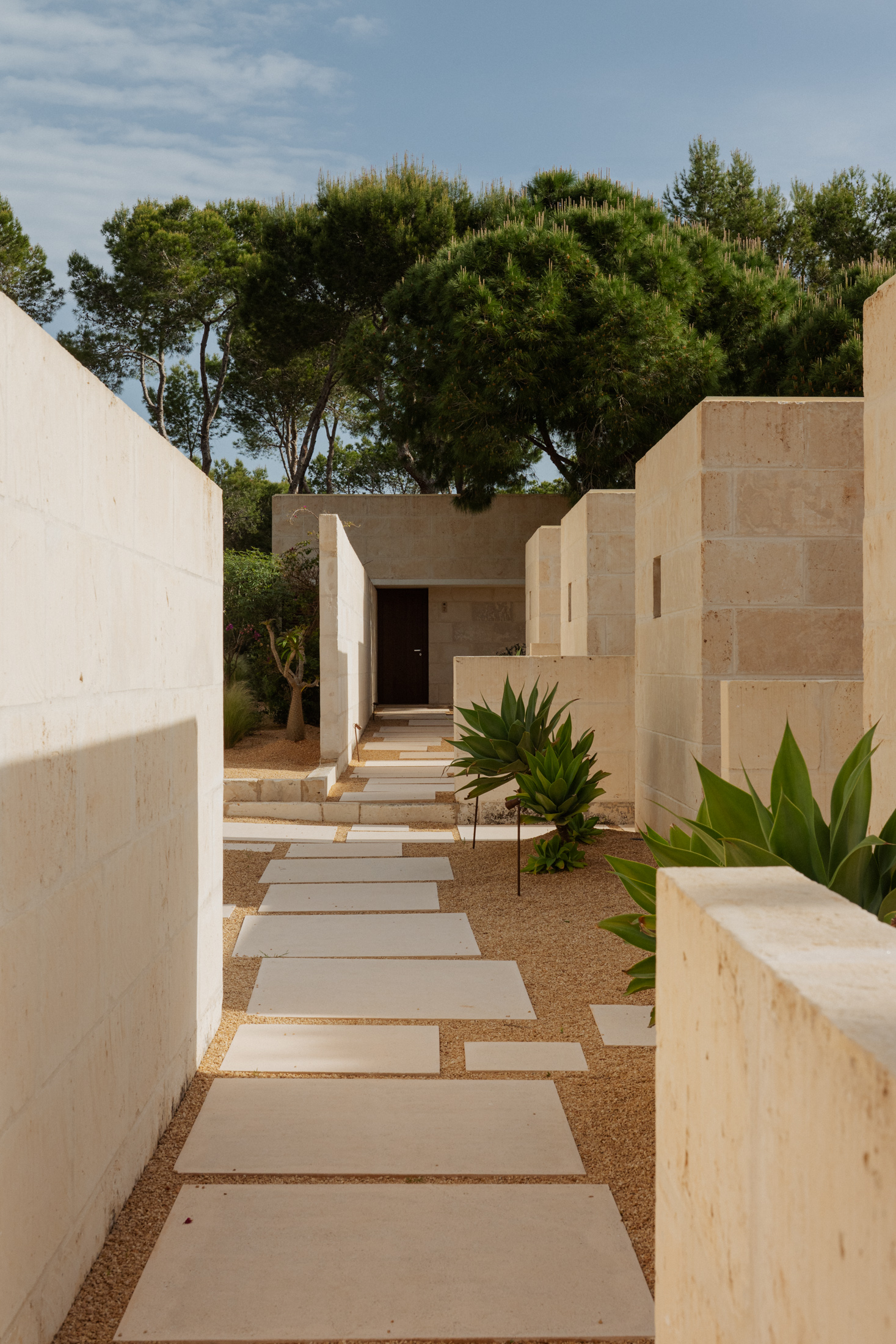 Domus-Nova-Ibiza-Luxury-Rental-Villa-Northeast-Ibiza (7)