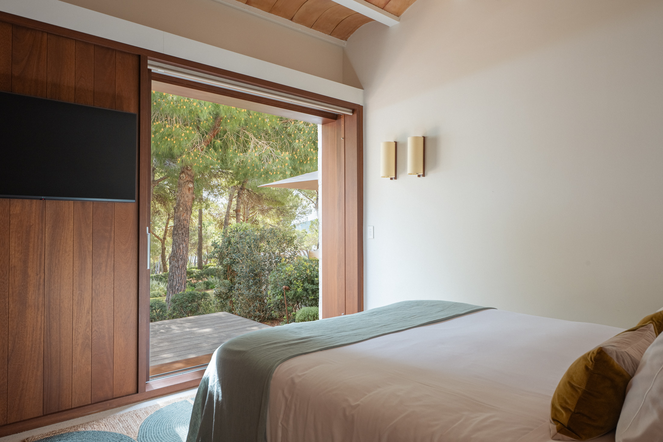 Domus-Nova-Ibiza-Luxury-Rental-Villa-Northeast-Ibiza (74)