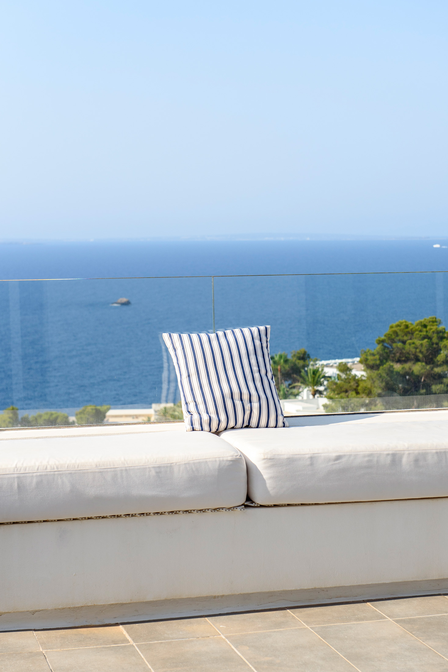Domus-Nova-Ibiza-Luxury-Rental-Villa-Southeast-Ibiza-Villa-Costera (17)