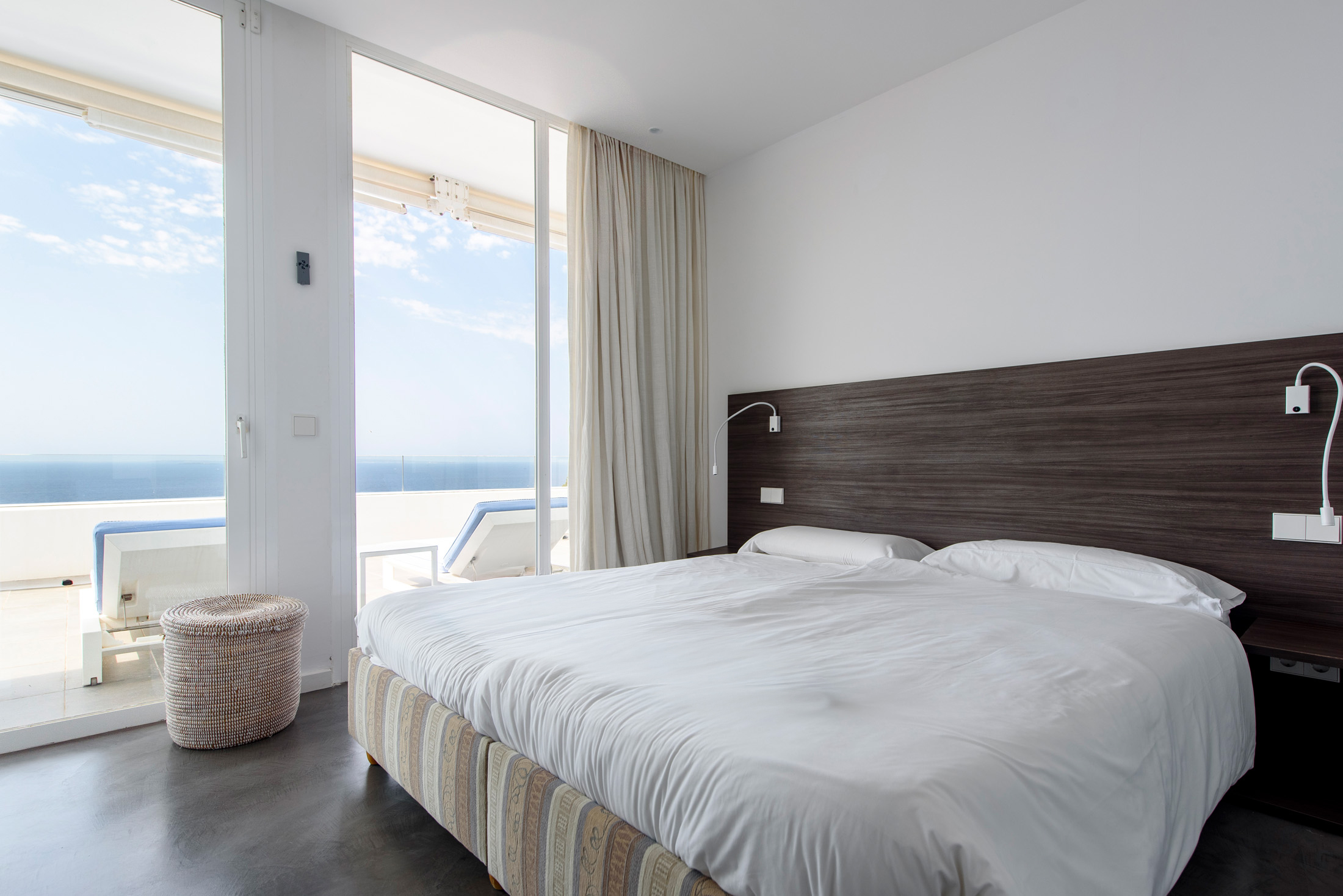 Domus-Nova-Ibiza-Luxury-Rental-Villa-Southeast-Ibiza-Villa-Costera (43) EDIT