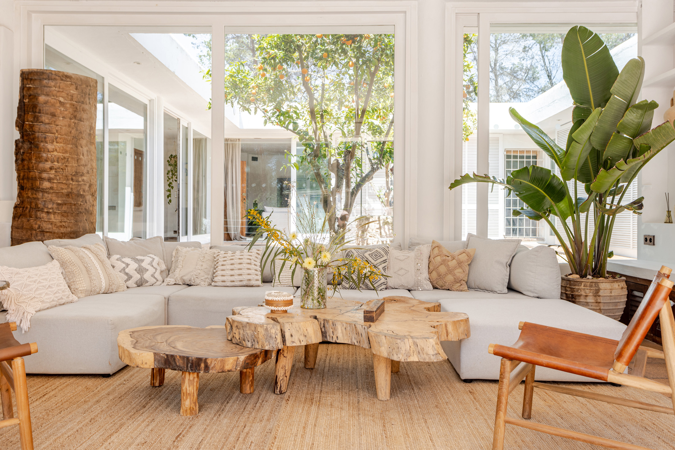 Domus-Nova-Ibiza-Luxury-Rental-Villa-Southeast-San-Rafael (42)