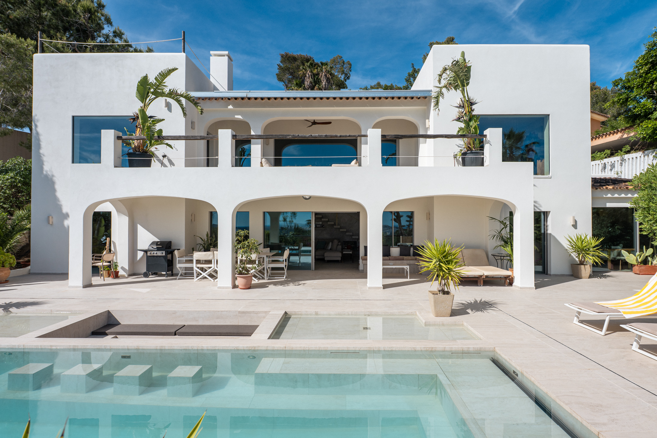 Domus-Nova-Ibiza-Luxury-Villa-For-Rent-Can-Furnet-Southeast-Ibiza-LR (1)