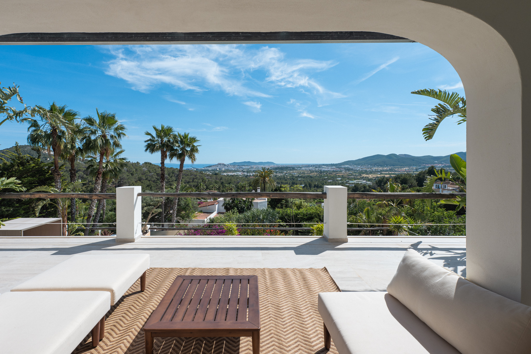 Domus-Nova-Ibiza-Luxury-Villa-For-Rent-Can-Furnet-Southeast-Ibiza-LR (10)