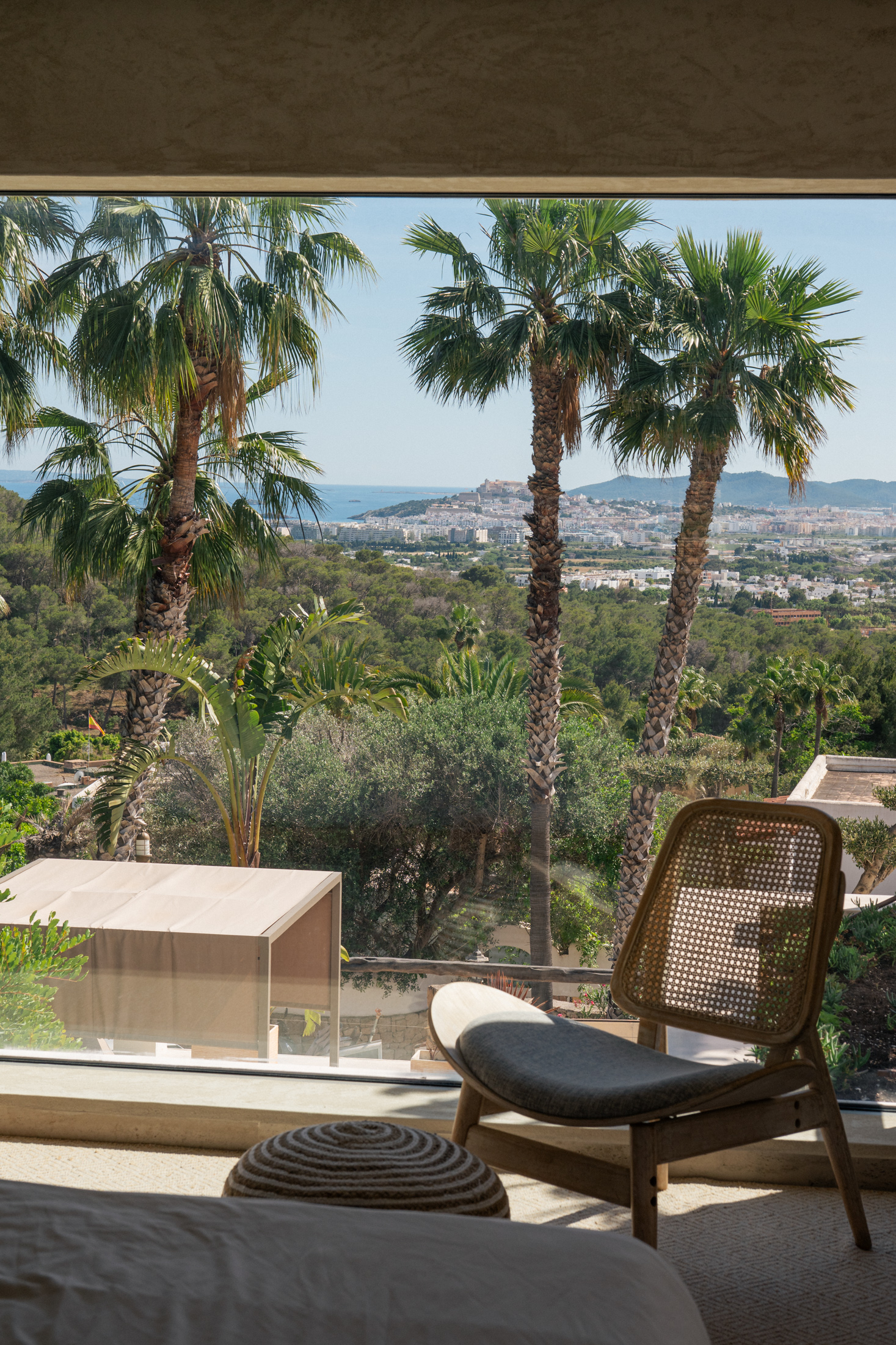 Domus-Nova-Ibiza-Luxury-Villa-For-Rent-Can-Furnet-Southeast-Ibiza-LR (28)