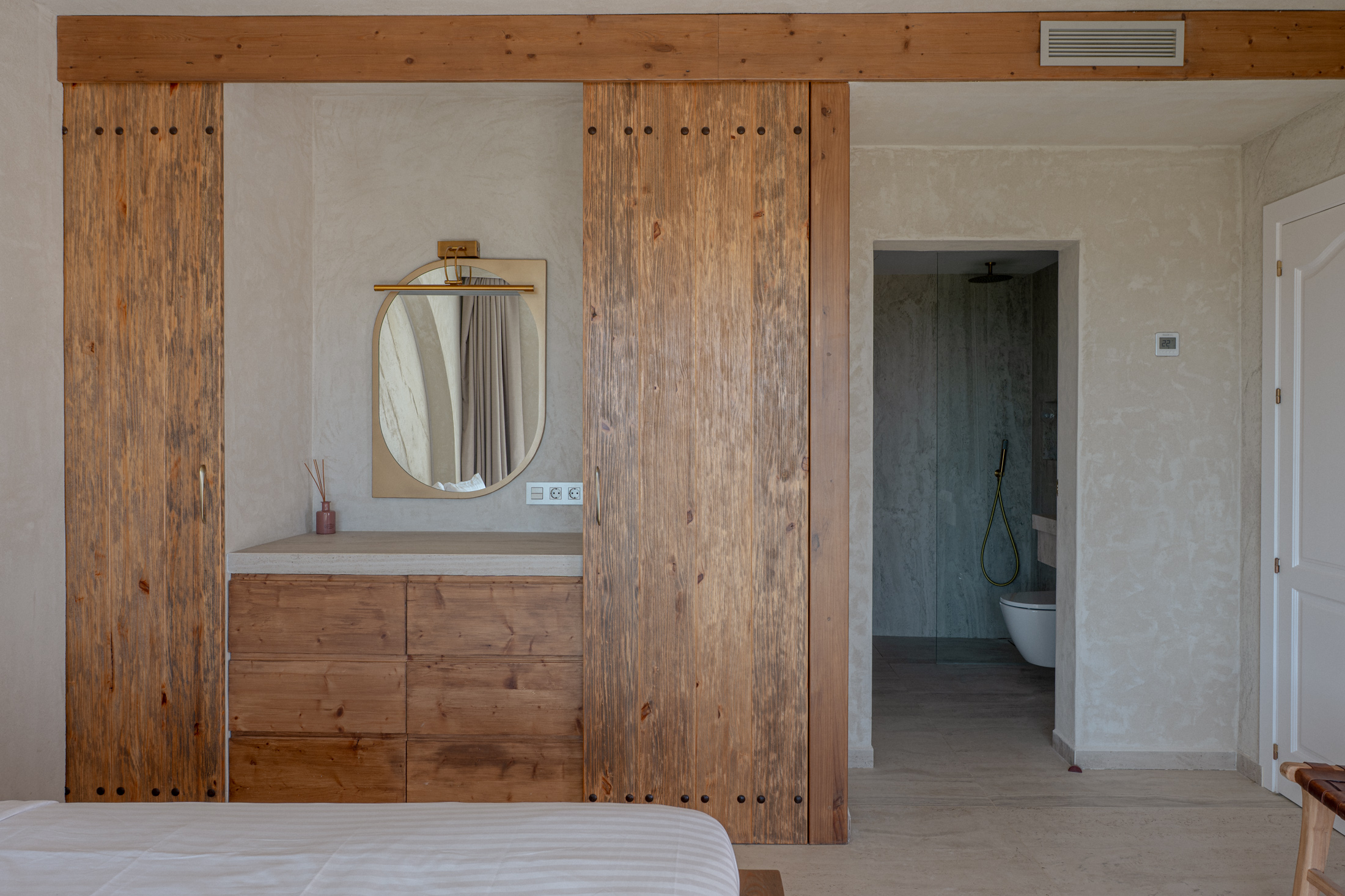 Domus-Nova-Ibiza-Luxury-Villa-For-Rent-Can-Furnet-Southeast-Ibiza-LR (34)