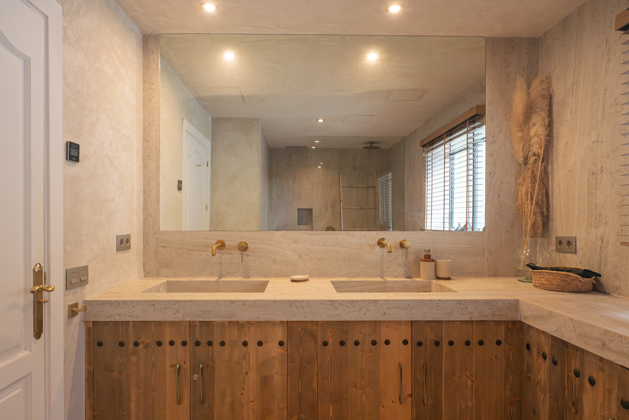 Domus-Nova-Ibiza-Luxury-Villa-For-Rent-Can-Furnet-Southeast-Ibiza-LR (45)