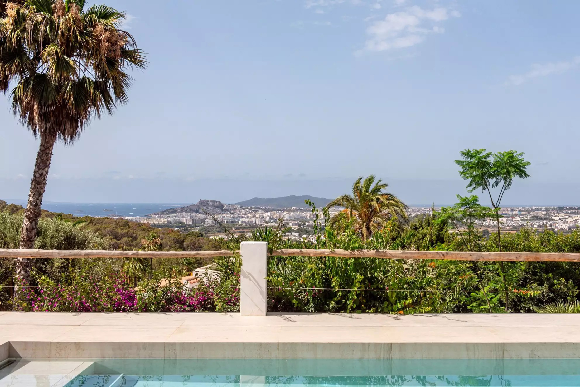 Domus-Nova-Ibiza-Luxury-Villa-For-Rent-Can-Furnet-Southeast-Ibiza-LR (52)