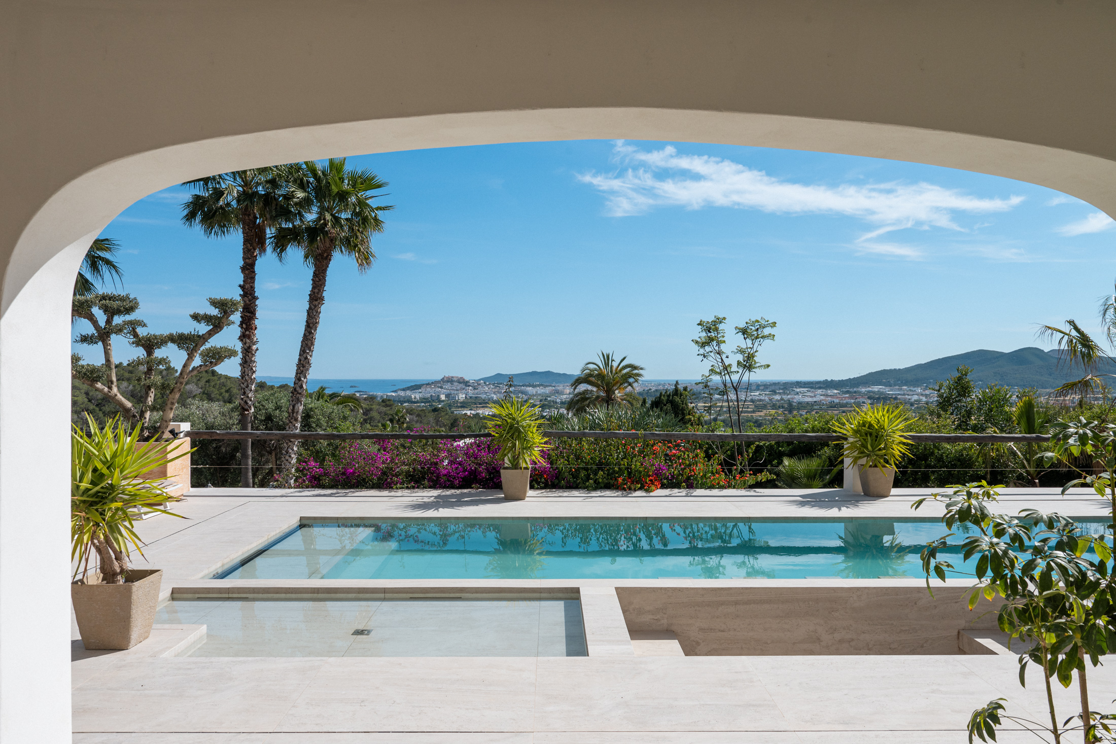 Domus-Nova-Ibiza-Luxury-Villa-For-Rent-Can-Furnet-Southeast-Ibiza-LR (6)