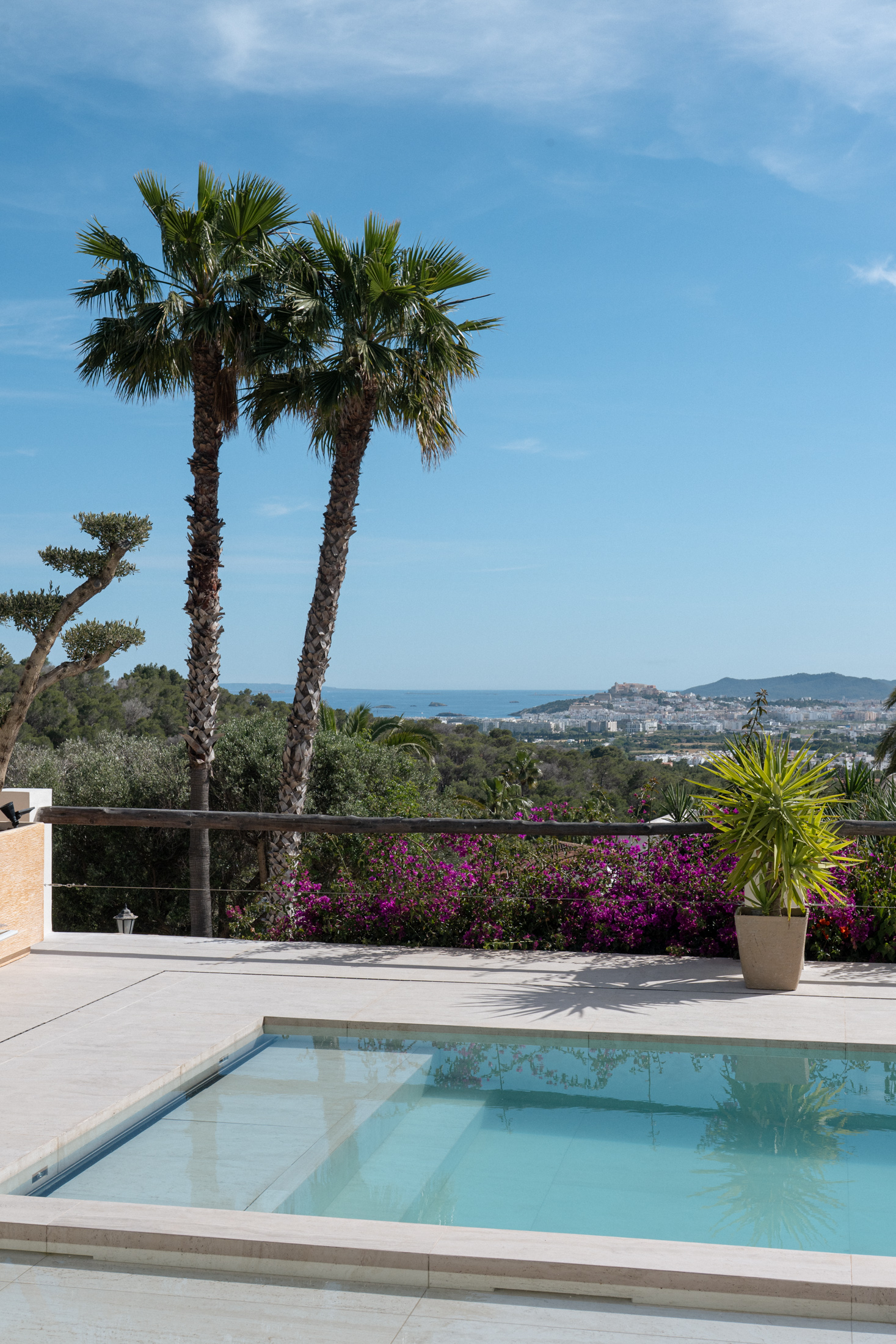 Domus-Nova-Ibiza-Luxury-Villa-For-Rent-Can-Furnet-Southeast-Ibiza-LR (9)