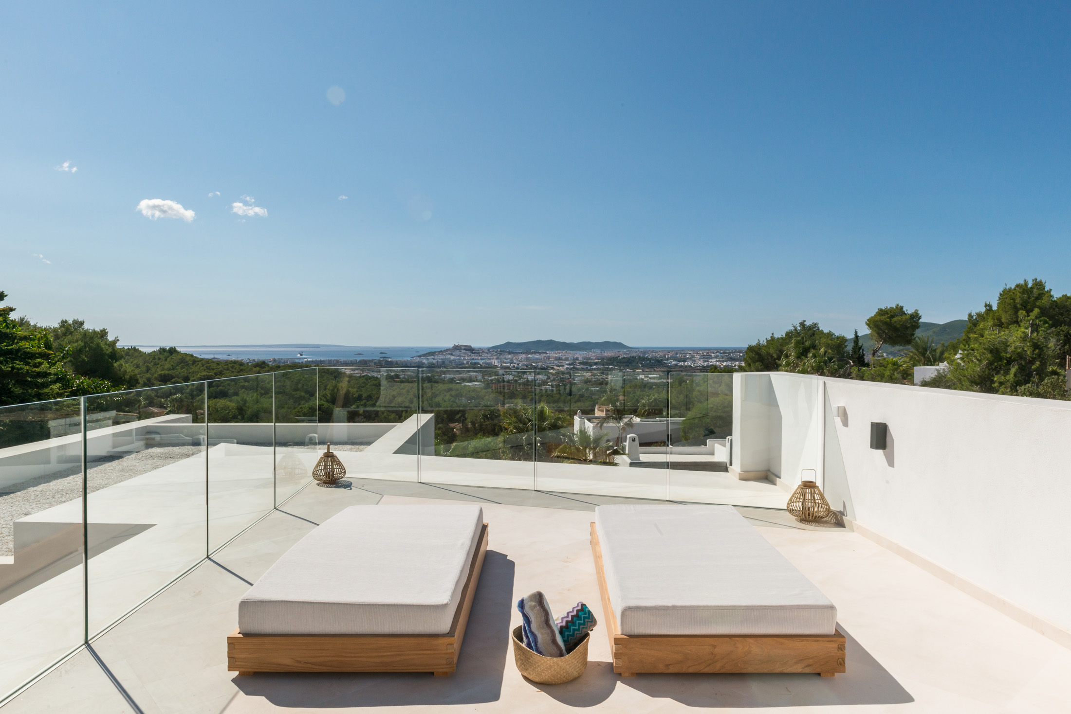 Domus-Nova-Ibiza-Luxury-Villa-For-Sale-Can-Furnet (4)