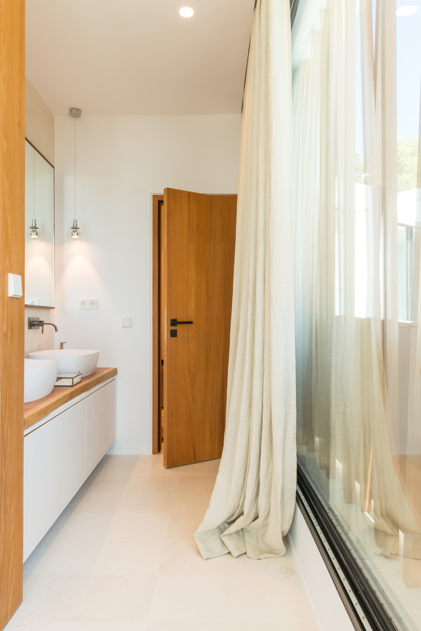 Domus-Nova-Ibiza-Luxury-Villa-For-Sale-Can-Furnet (41)