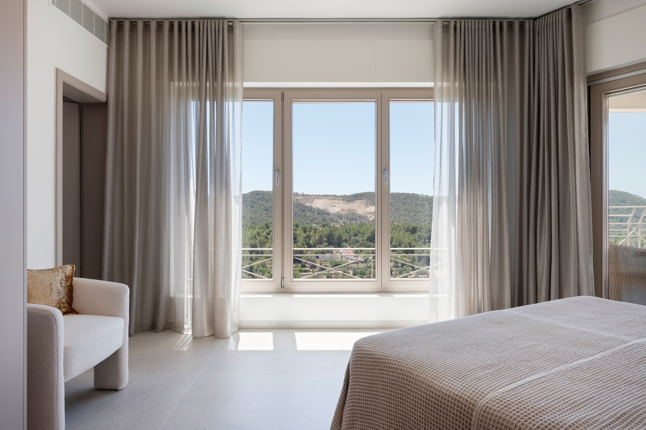 Domus-Nova-Ibiza-Luxury-Villa-For-Sale-Villa-Panorama-Can-Furnet (22)