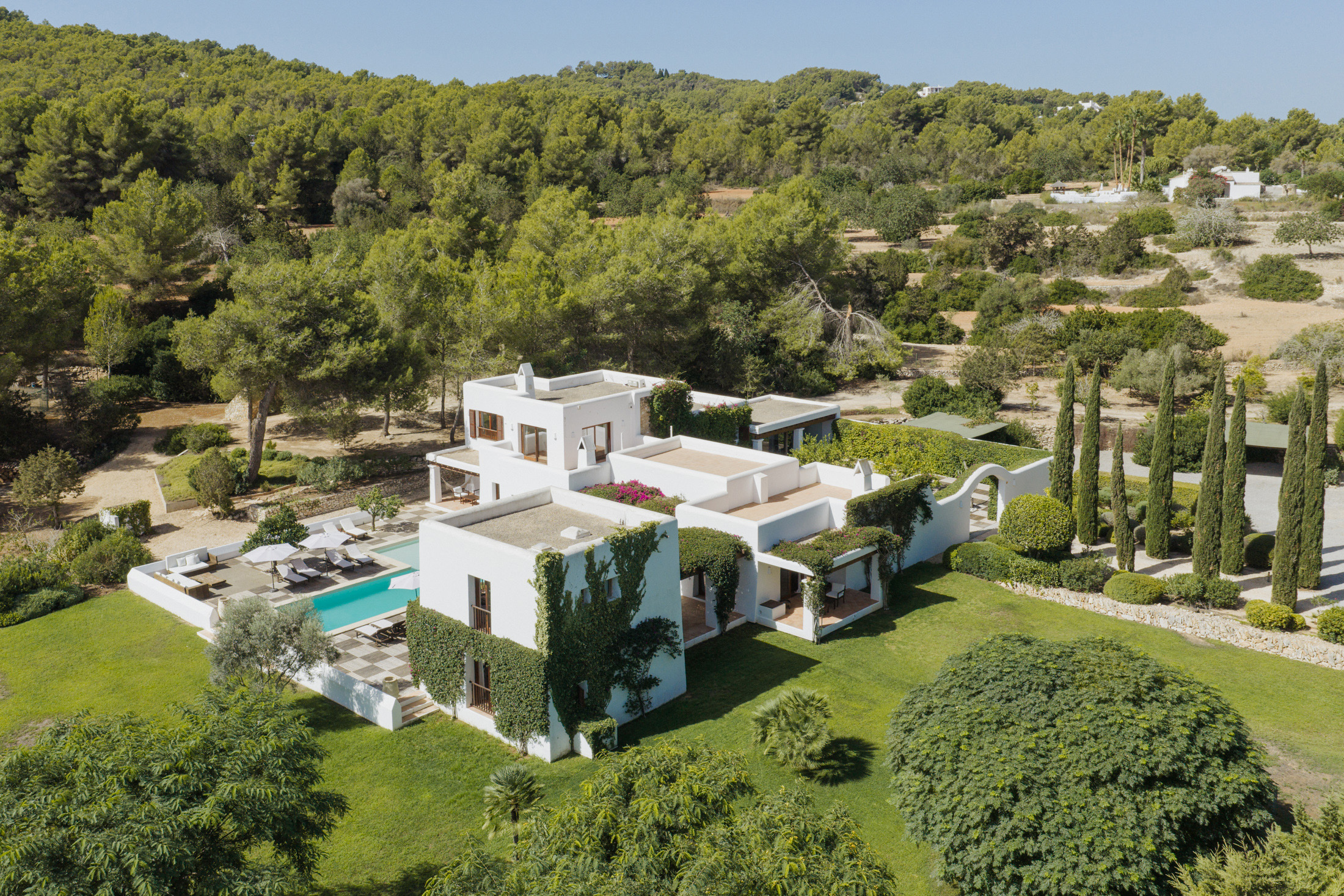 Domus-Nova-Ibiza-Luxury-Villa-for-Sale-Can-Furnet-LR (16)