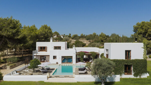 Domus-Nova-Ibiza-Luxury-Villa-for-Sale-Can-Furnet-LR (17)