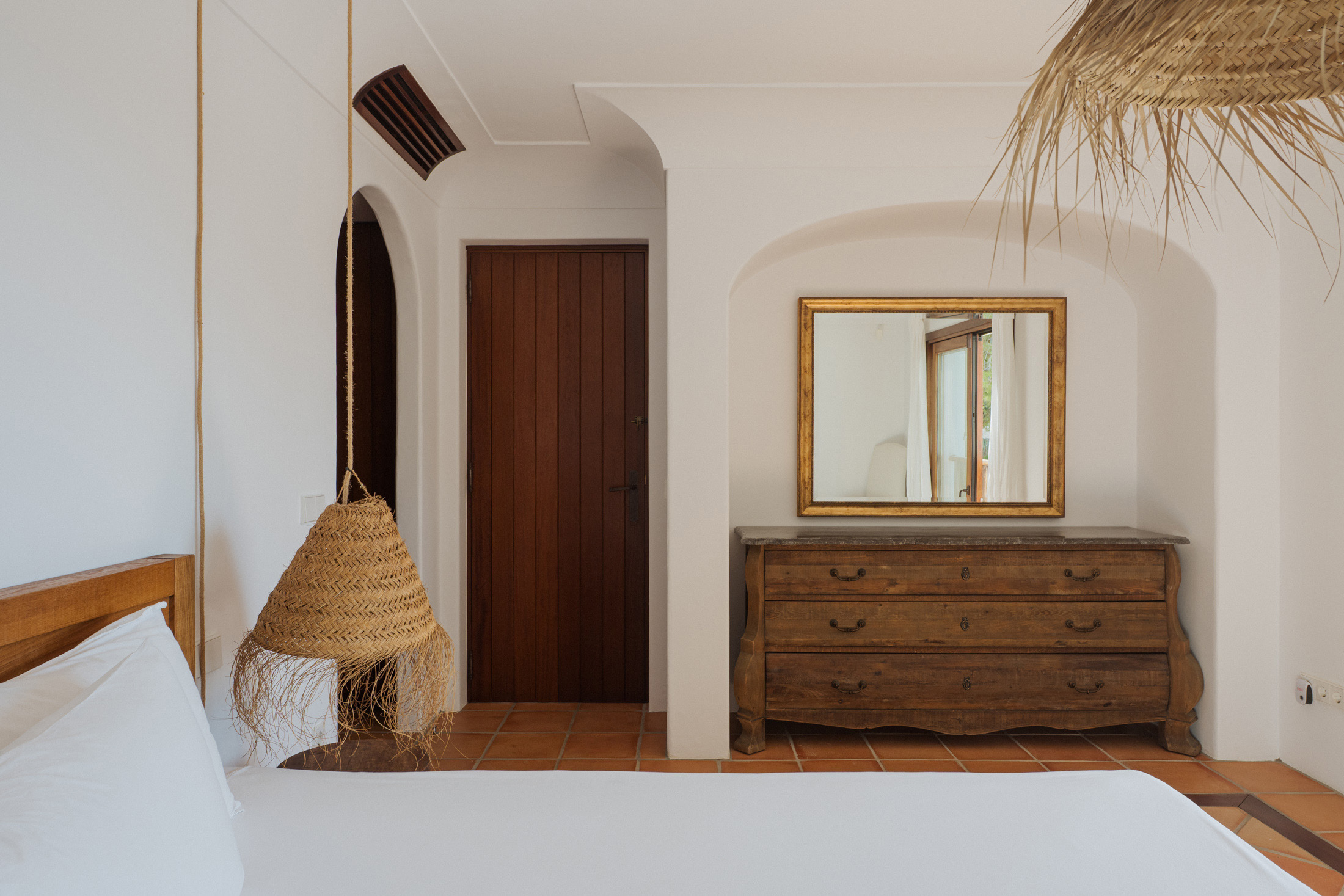 Domus-Nova-Ibiza-Luxury-Villa-for-Sale-Can-Furnet-LR (35)
