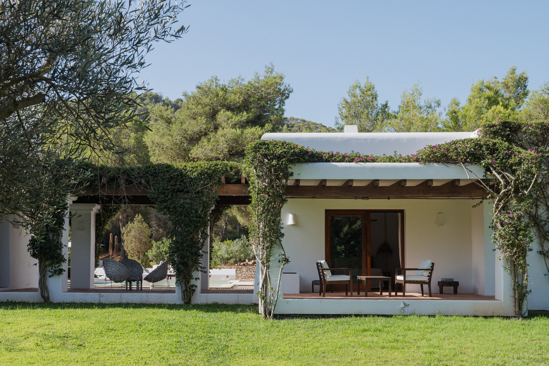 Domus-Nova-Ibiza-Luxury-Villa-for-Sale-Can-Furnet-LR (50)