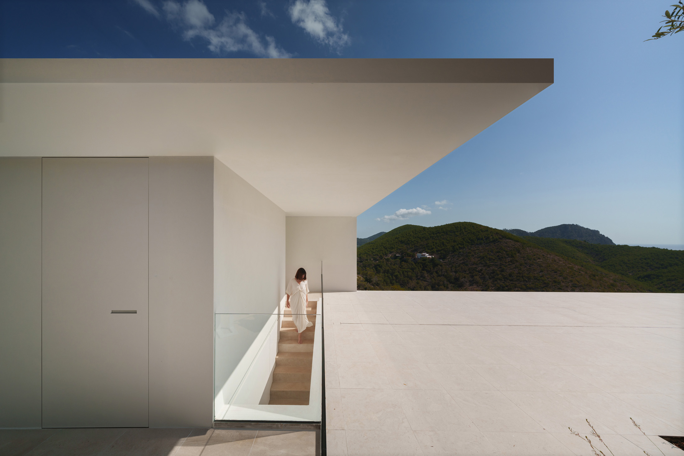 Domus-Nova-Ibiza-luxury-villa-for-sale-Roca-Llisa-LR (1)