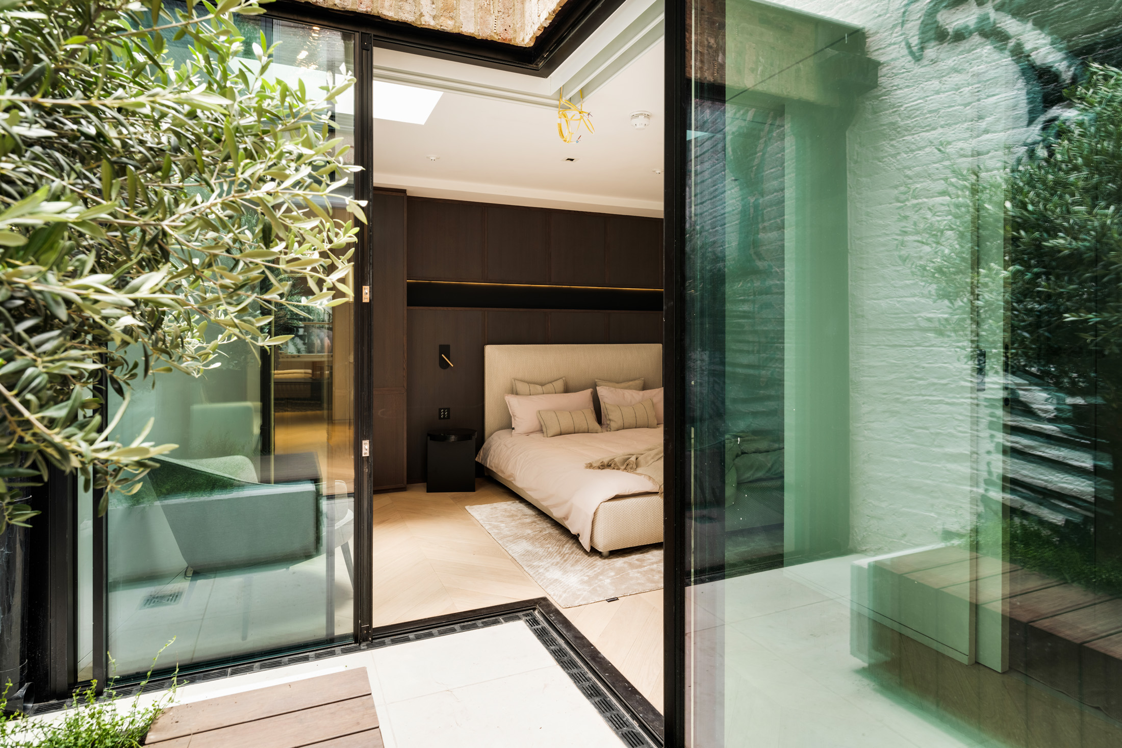 Domus-Nova-Kensington-House-For-Rent-Berkeley-Gardens (87)