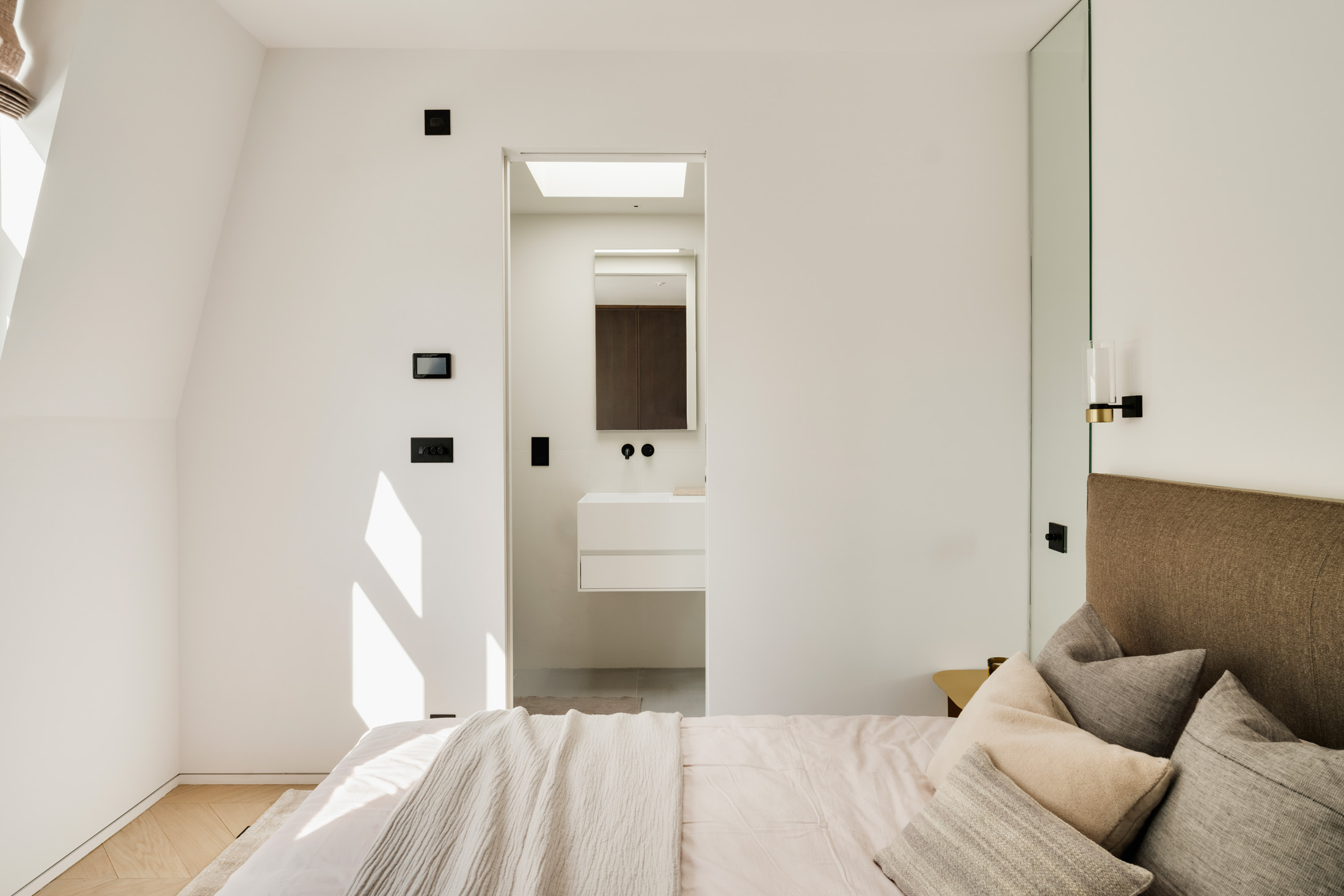 Domus-Nova-Kensington-House-For-Rent-Berkeley-Gardens (92)