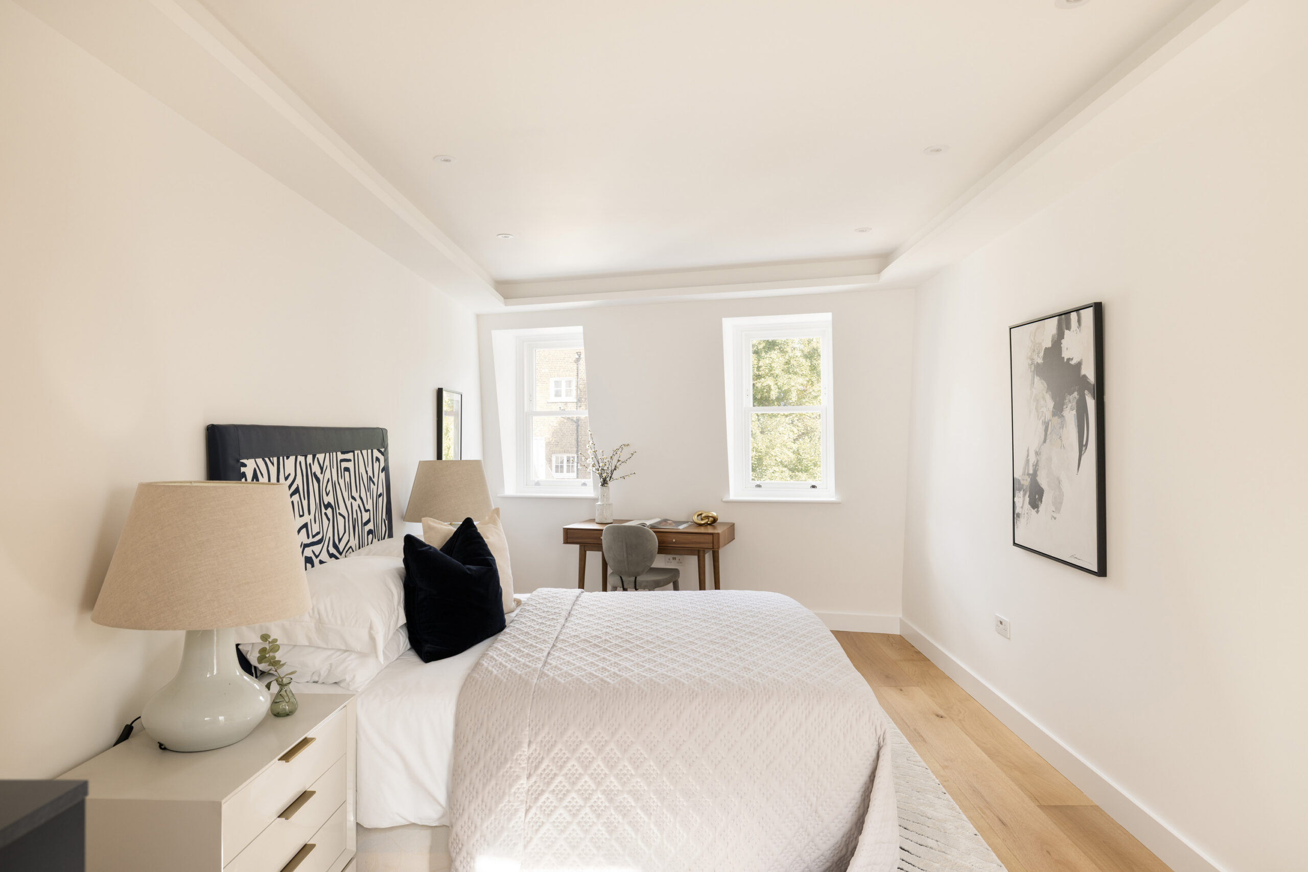 Domus-Nova-Kensington-House-For-Rent-Lexham-Mews-Blue-27_Lo