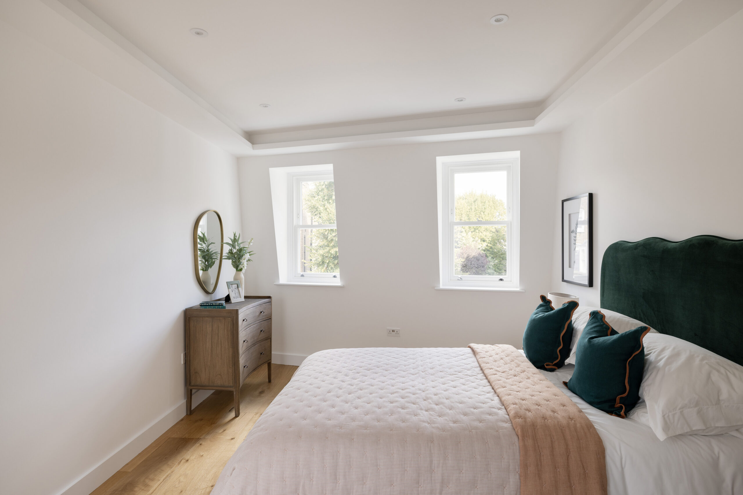 Domus-Nova-Kensington-House-For-Rent-Lexham-Mews-Blue-31_Lo