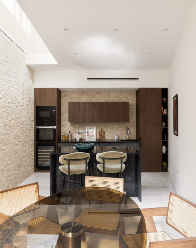 Domus-Nova-Kensington-House-For-Rent-Lexham-Mews-Green-1_Lo