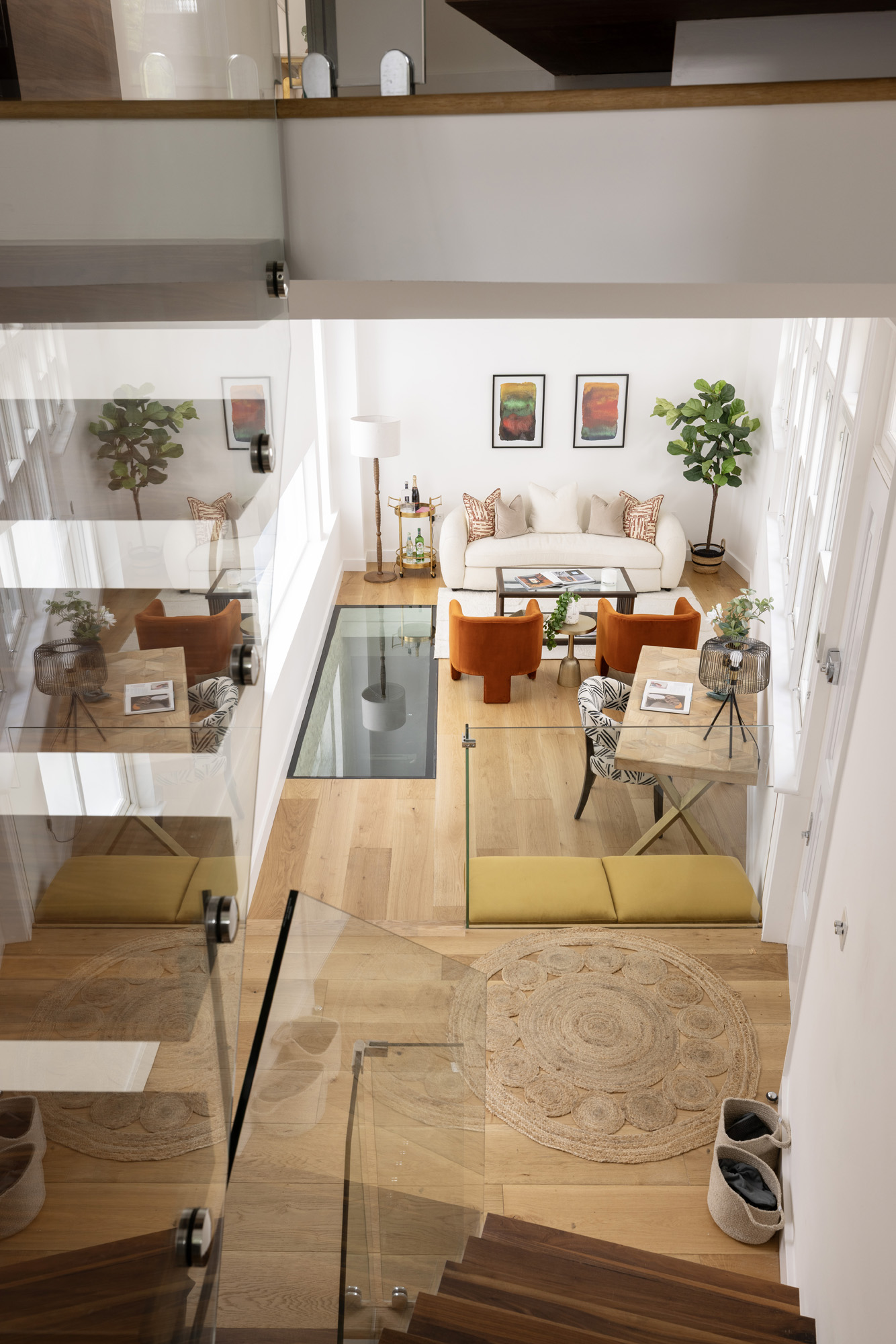 Domus-Nova-Kensington-House-For-Rent-Lexham-Mews-Green-31_Lo