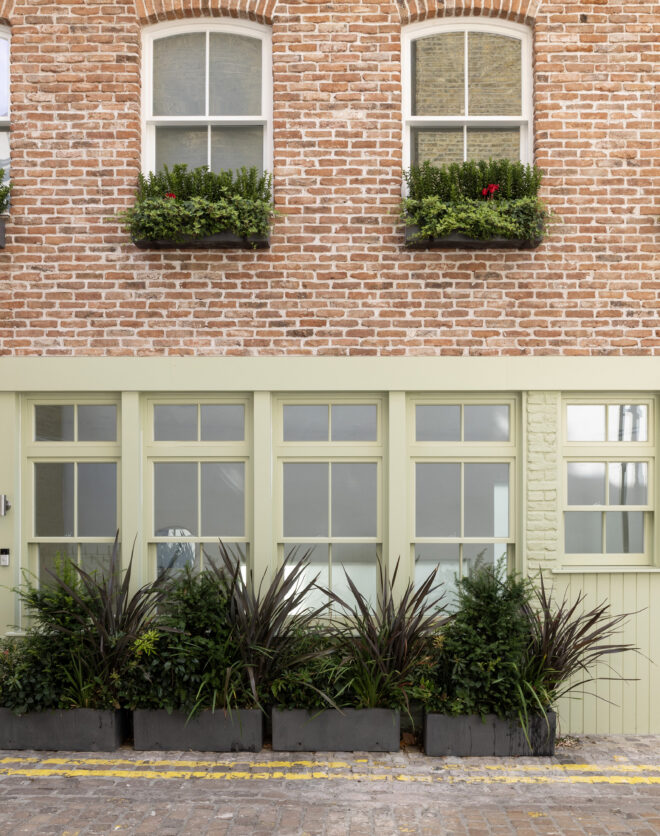 Domus-Nova-Kensington-House-For-Rent-Lexham-Mews-Green-32_Lo