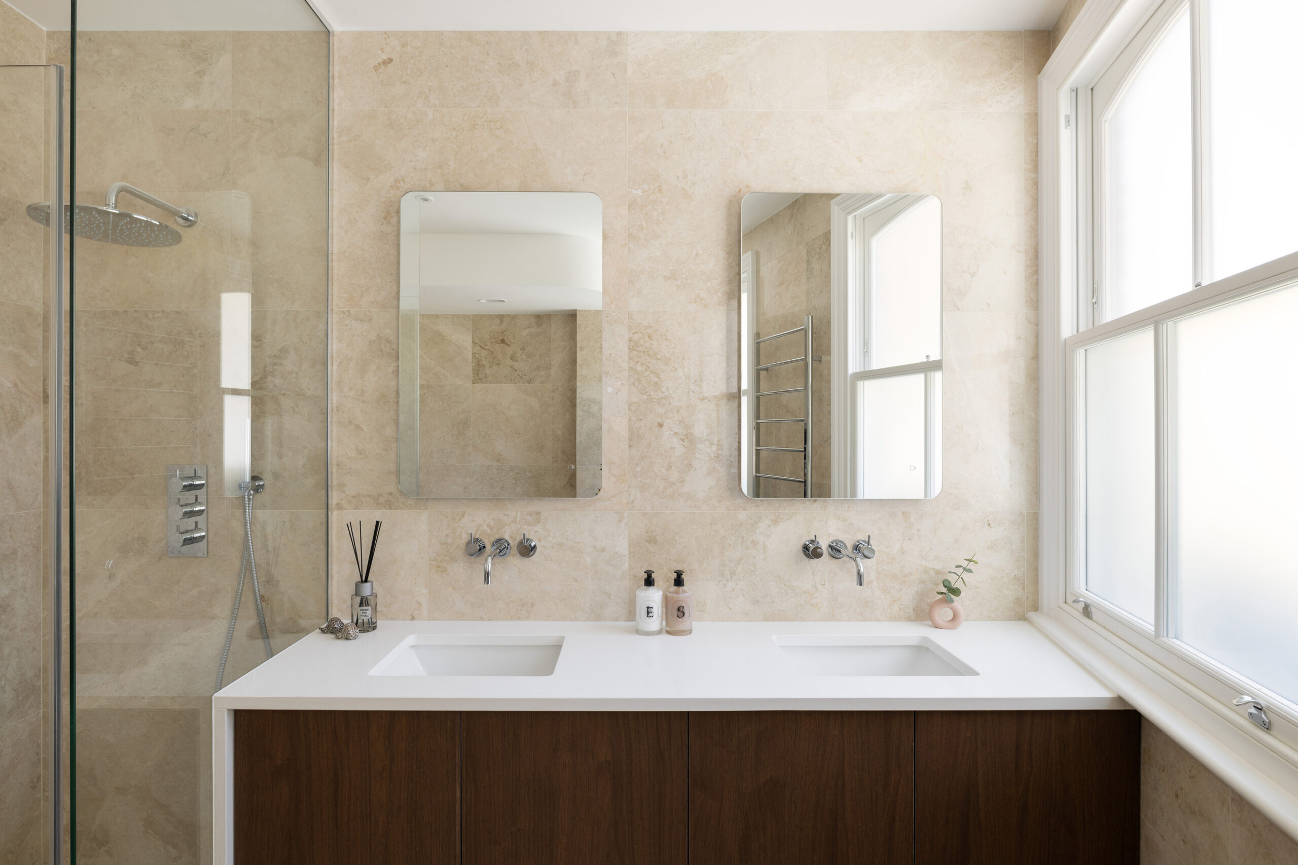 Domus-Nova-Kensington-House-For-Rent-Lexham-Mews-Yellow-9_Lo