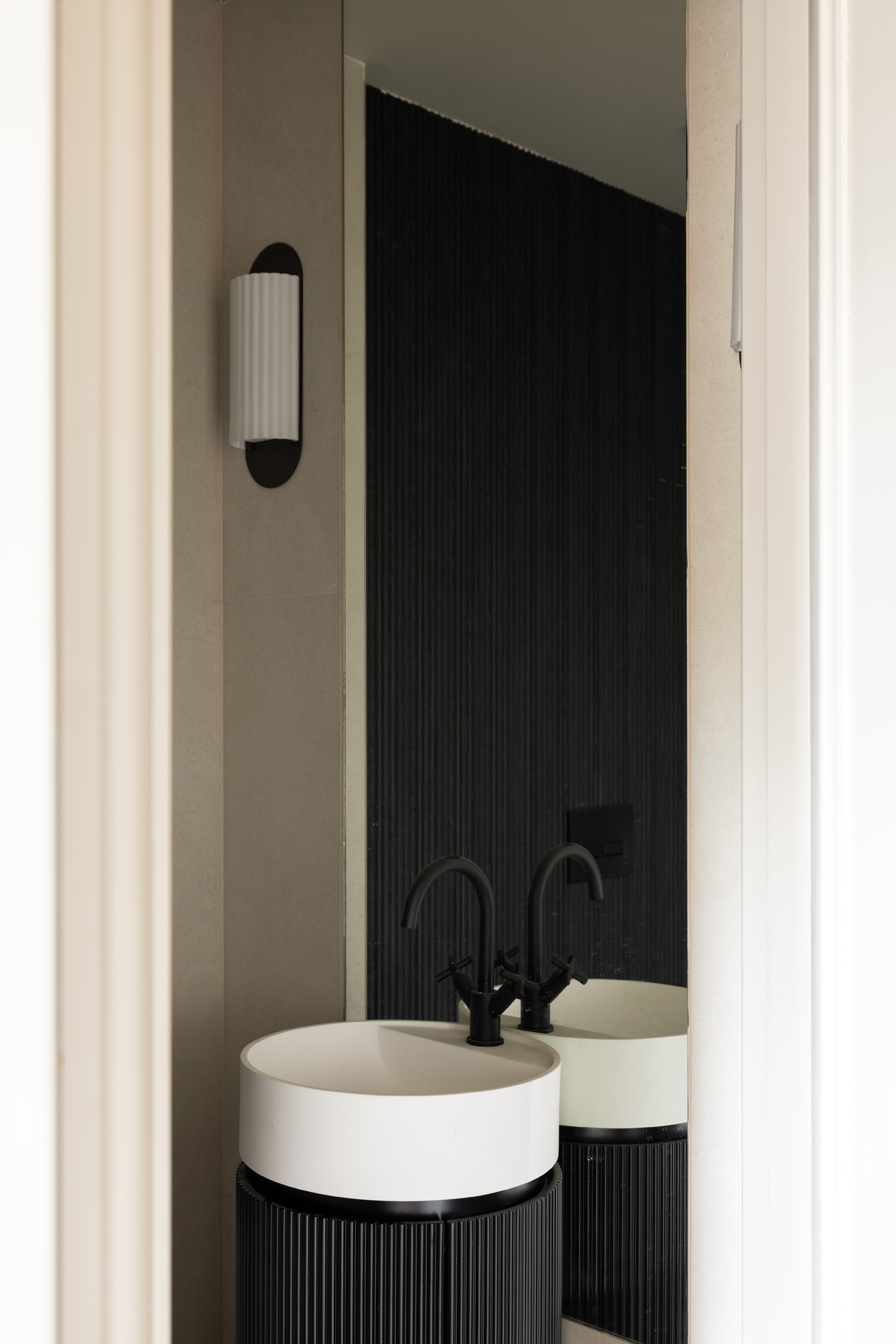 Domus-Nova-Ladbroke-Grove-Apartment-For-Sale-Cambridge-Gardens-1_Lo