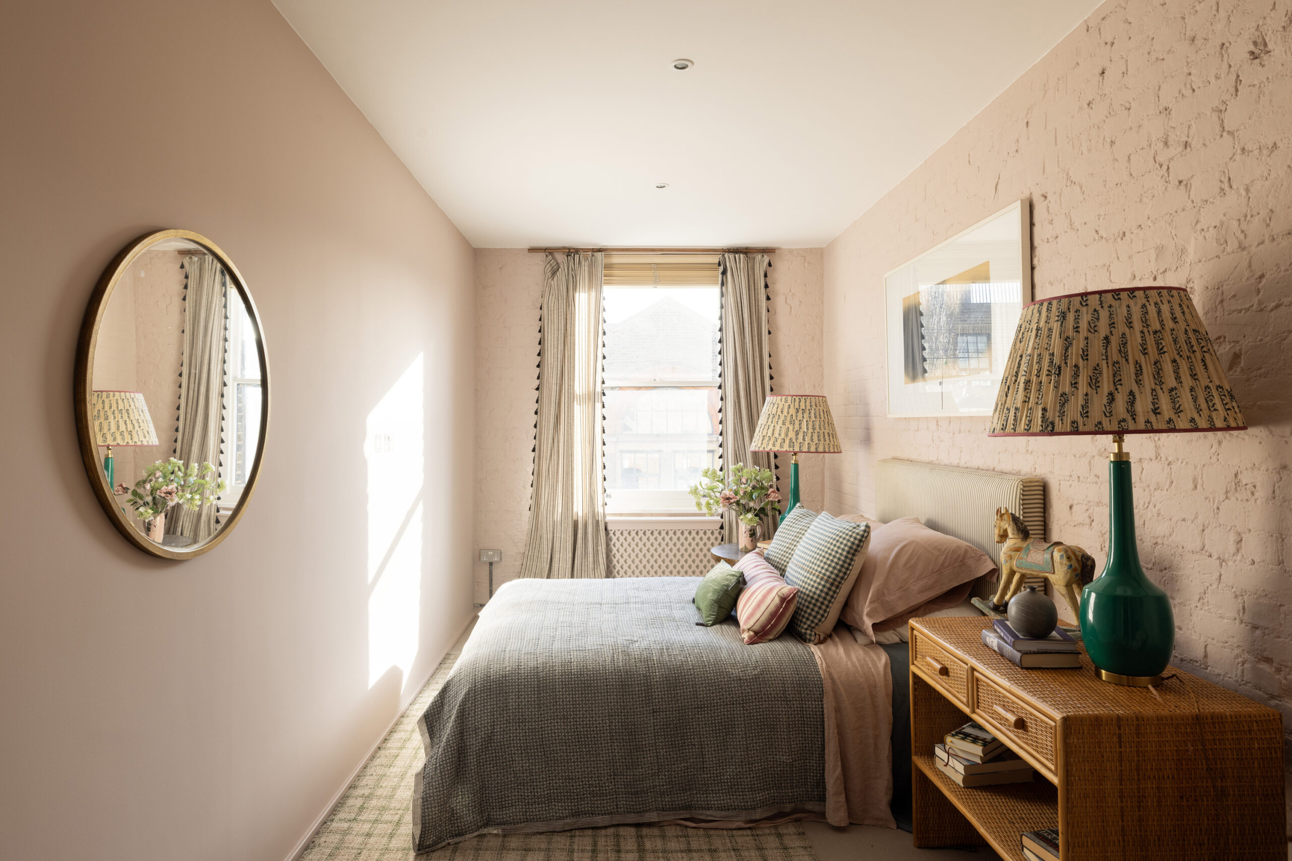 Domus-Nova-Ladbroke-Grove-House-For-Sale-Hewer-Street-2_Lo