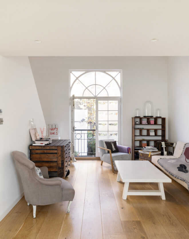 Domus-Nova-Ladbroke-Grove-House-For-Sale-Trinity-Mews-1_Lo