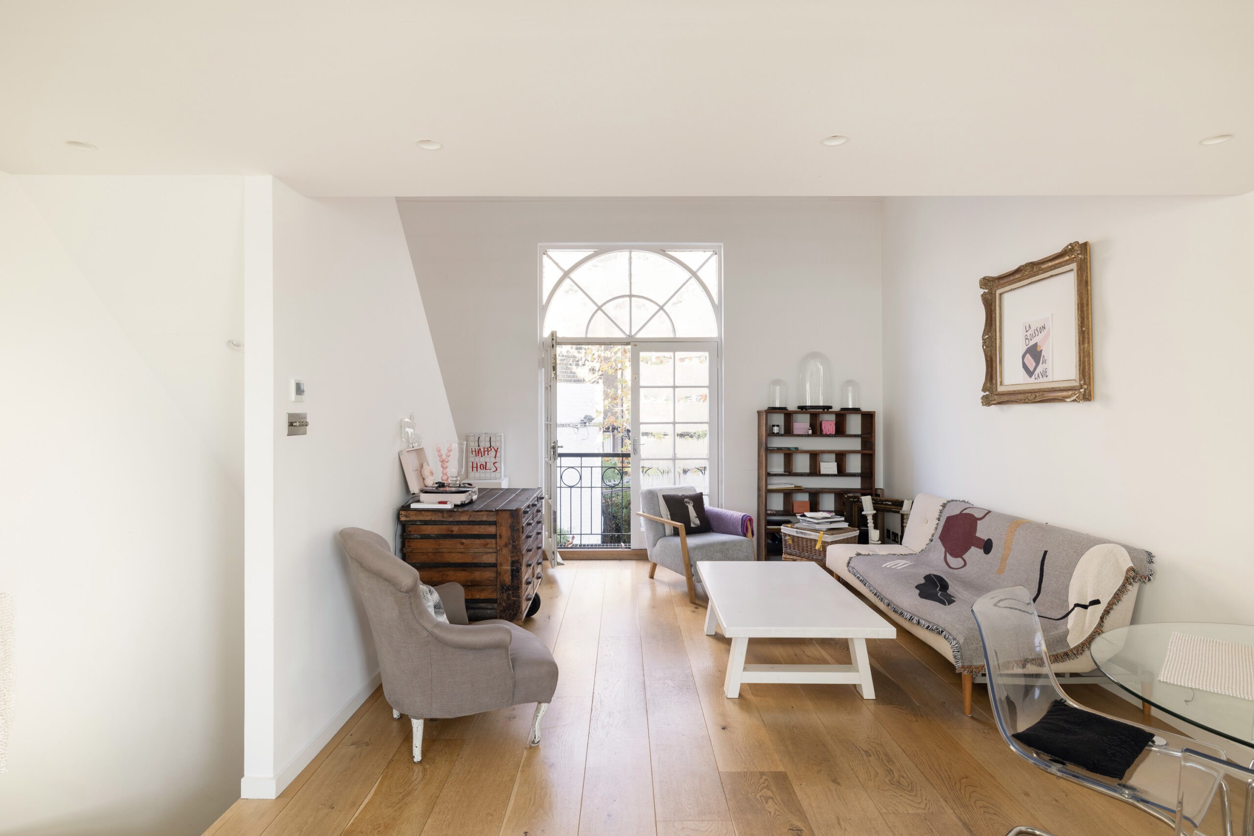 Domus-Nova-Ladbroke-Grove-House-For-Sale-Trinity-Mews-1_Lo