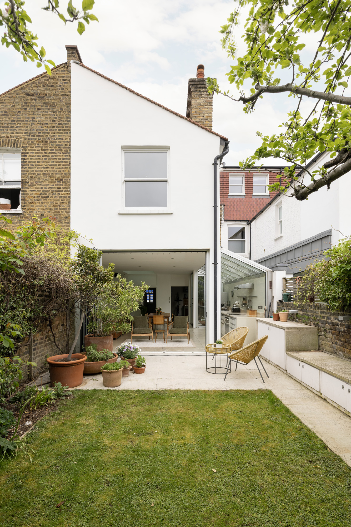 Domus-Nova-Ladbroke-Grove-House-For-Sale-Wallingford-Avenue-12_Lo
