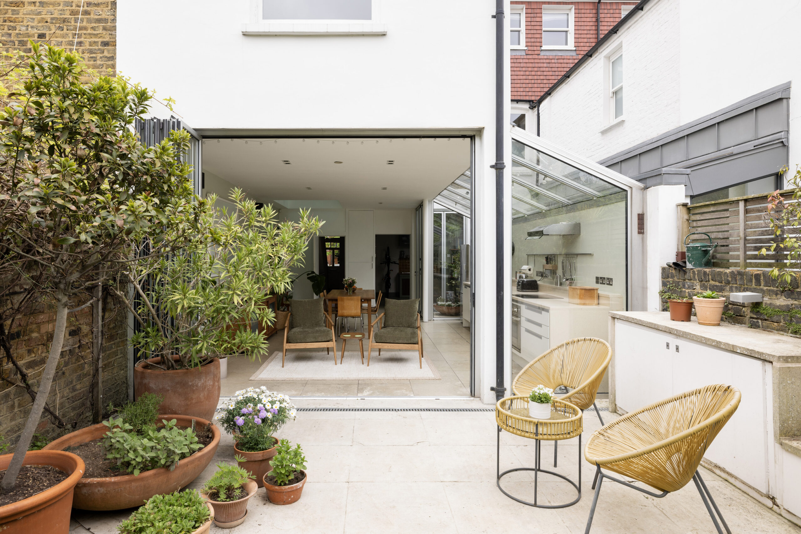 Domus-Nova-Ladbroke-Grove-House-For-Sale-Wallingford-Avenue-13_Lo