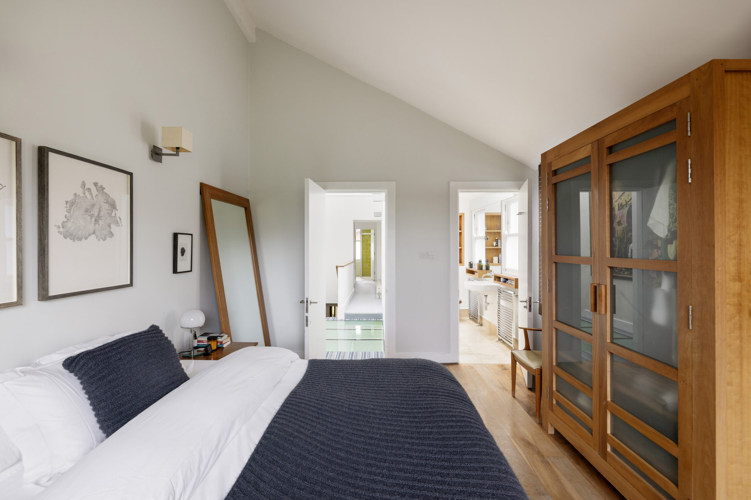 Domus-Nova-Ladbroke-Grove-House-For-Sale-Wallingford-Avenue-23_Lo